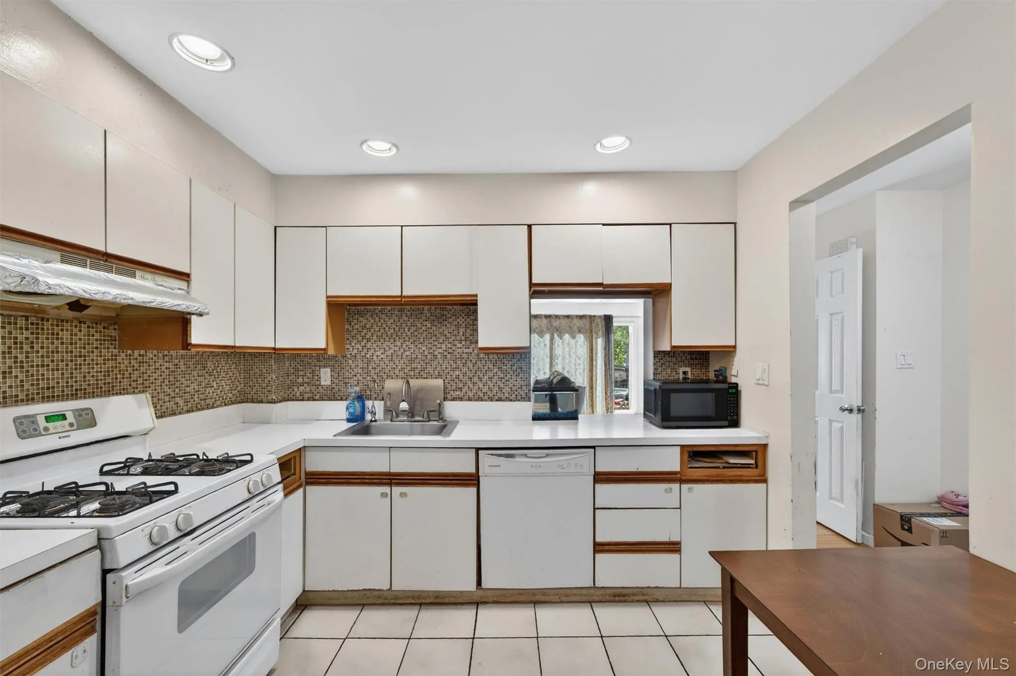 11 Rockledge Drive, Ramapo, NY, 2 Bedrooms Bedrooms, 7 Rooms Rooms,1 BathroomBathrooms,Residential,For Rent,Rockledge,0,KEY995506 11 Rockledge Drive, Ramapo, NY, 2 Bedrooms Bedrooms, 7 Rooms Rooms,1 BathroomBathrooms,Residential,For Rent,Rockledge,0,KEY995506
