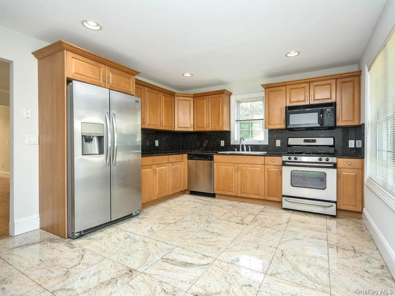 51 Inwood Road, North Hempstead, NY, 3 Bedrooms Bedrooms, 6 Rooms Rooms,2 BathroomsBathrooms,Residential Lease,For Rent,Inwood,0,995509 51 Inwood Road, North Hempstead, NY, 3 Bedrooms Bedrooms, 6 Rooms Rooms,2 BathroomsBathrooms,Residential Lease,For Rent,Inwood,0,995509