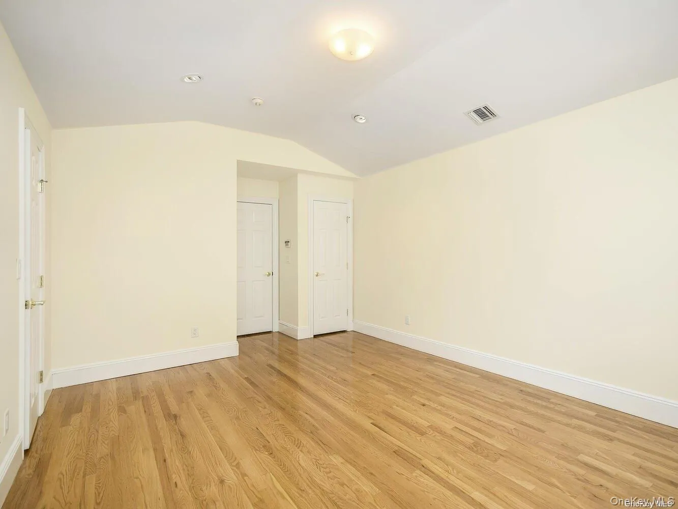 51 Inwood Road, North Hempstead, NY, 3 Bedrooms Bedrooms, 6 Rooms Rooms,2 BathroomsBathrooms,Residential Lease,For Rent,Inwood,0,995509 51 Inwood Road, North Hempstead, NY, 3 Bedrooms Bedrooms, 6 Rooms Rooms,2 BathroomsBathrooms,Residential Lease,For Rent,Inwood,0,995509