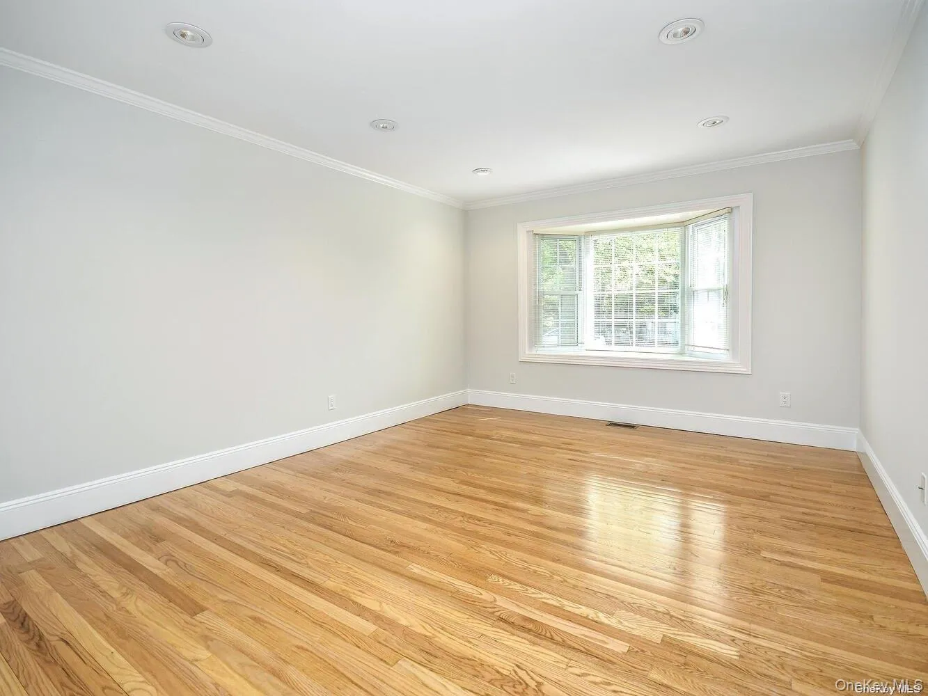 51 Inwood Road, North Hempstead, NY, 3 Bedrooms Bedrooms, 6 Rooms Rooms,2 BathroomsBathrooms,Residential Lease,For Rent,Inwood,0,995509 51 Inwood Road, North Hempstead, NY, 3 Bedrooms Bedrooms, 6 Rooms Rooms,2 BathroomsBathrooms,Residential Lease,For Rent,Inwood,0,995509