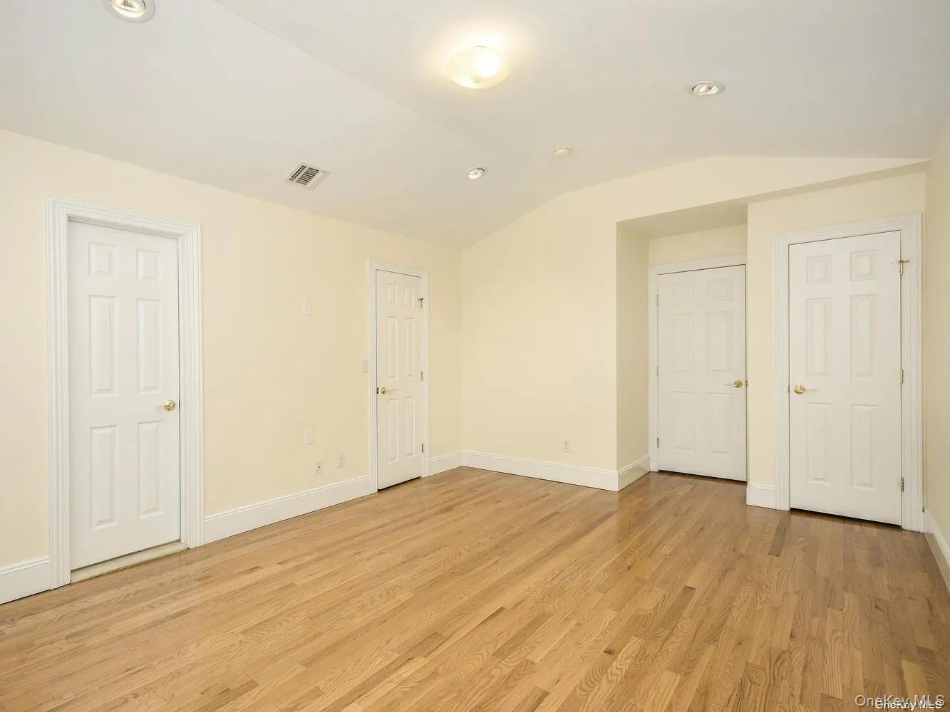 51 Inwood Road, North Hempstead, NY, 3 Bedrooms Bedrooms, 6 Rooms Rooms,2 BathroomsBathrooms,Residential Lease,For Rent,Inwood,0,995509 51 Inwood Road, North Hempstead, NY, 3 Bedrooms Bedrooms, 6 Rooms Rooms,2 BathroomsBathrooms,Residential Lease,For Rent,Inwood,0,995509