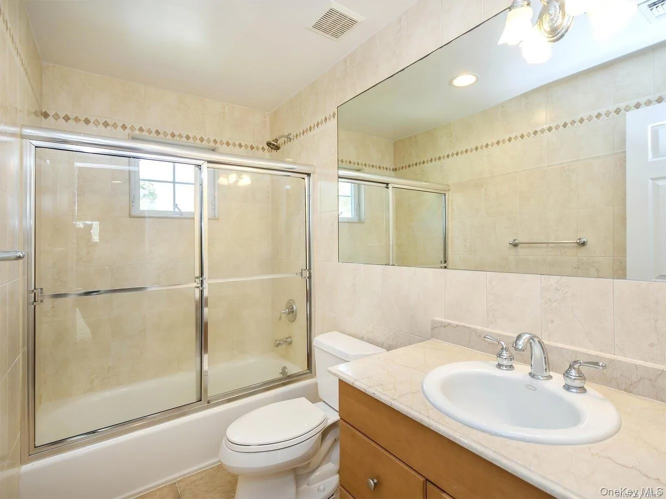 51 Inwood Road, North Hempstead, NY, 3 Bedrooms Bedrooms, 6 Rooms Rooms,2 BathroomsBathrooms,Residential Lease,For Rent,Inwood,0,995509 51 Inwood Road, North Hempstead, NY, 3 Bedrooms Bedrooms, 6 Rooms Rooms,2 BathroomsBathrooms,Residential Lease,For Rent,Inwood,0,995509