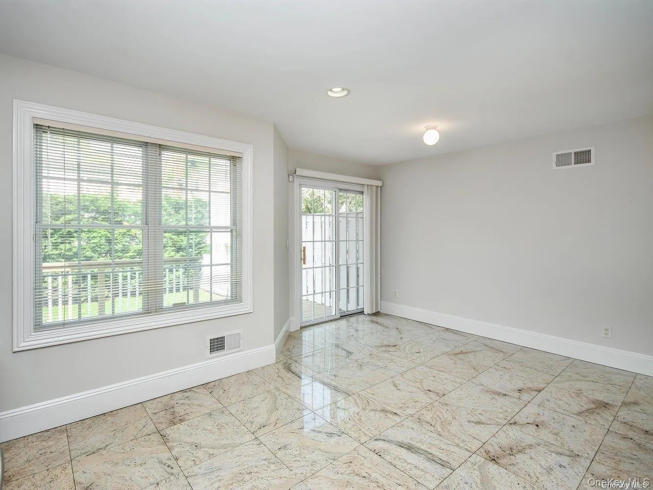 51 Inwood Road, North Hempstead, NY, 3 Bedrooms Bedrooms, 6 Rooms Rooms,2 BathroomsBathrooms,Residential Lease,For Rent,Inwood,0,995509 51 Inwood Road, North Hempstead, NY, 3 Bedrooms Bedrooms, 6 Rooms Rooms,2 BathroomsBathrooms,Residential Lease,For Rent,Inwood,0,995509
