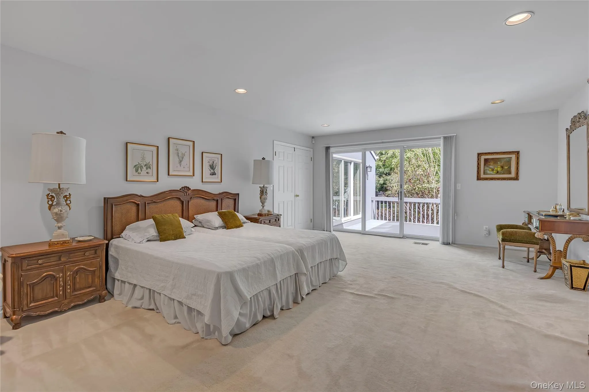 6 Gerriet Court, Huntington, NY, 3 Bedrooms Bedrooms, 9 Rooms Rooms,2 BathroomsBathrooms,Residential,For Rent,Gerriet,0,995521 6 Gerriet Court, Huntington, NY, 3 Bedrooms Bedrooms, 9 Rooms Rooms,2 BathroomsBathrooms,Residential,For Rent,Gerriet,0,995521