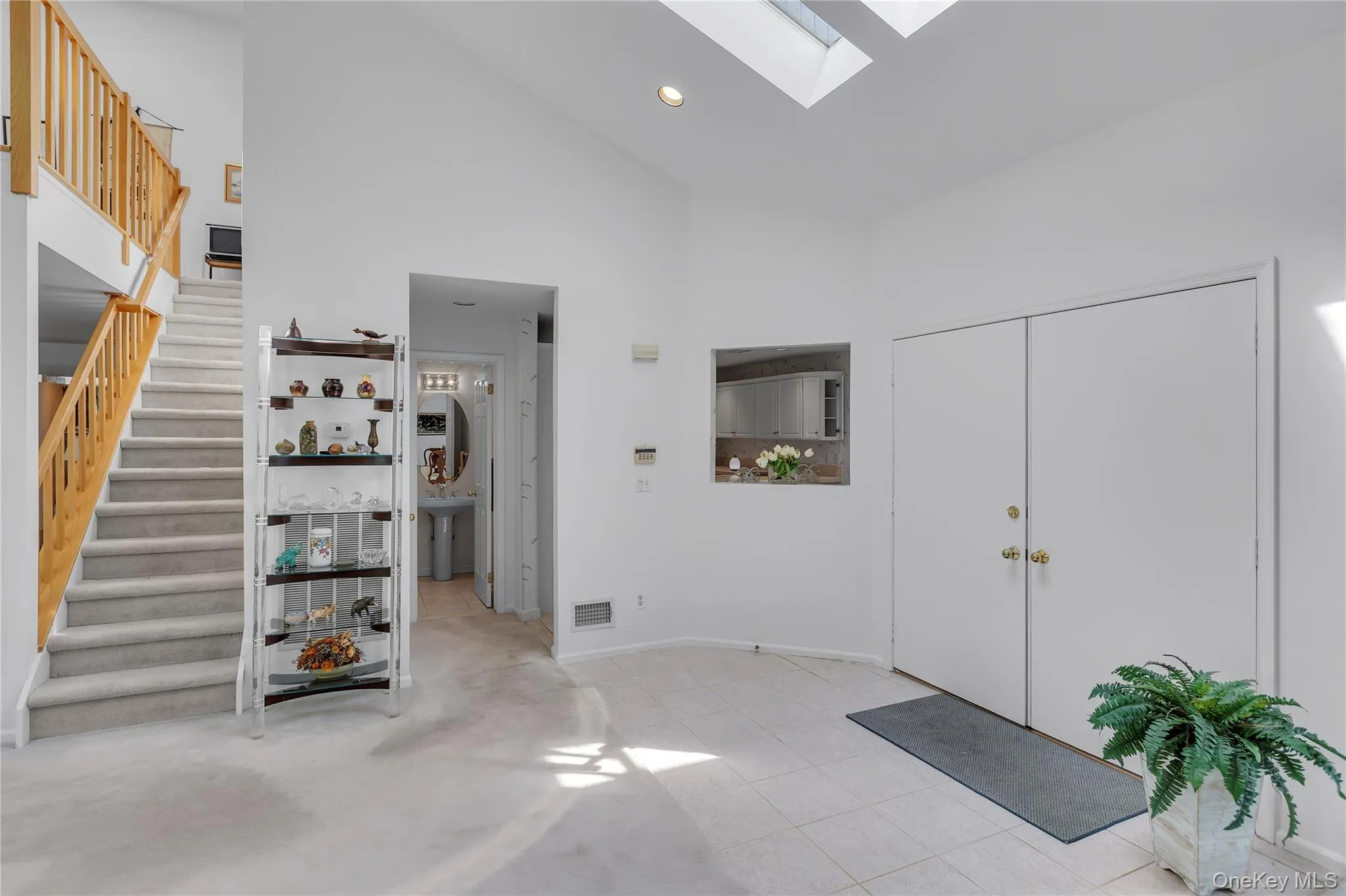 6 Gerriet Court, Huntington, NY, 3 Bedrooms Bedrooms, 9 Rooms Rooms,2 BathroomsBathrooms,Residential,For Rent,Gerriet,0,995521 6 Gerriet Court, Huntington, NY, 3 Bedrooms Bedrooms, 9 Rooms Rooms,2 BathroomsBathrooms,Residential,For Rent,Gerriet,0,995521