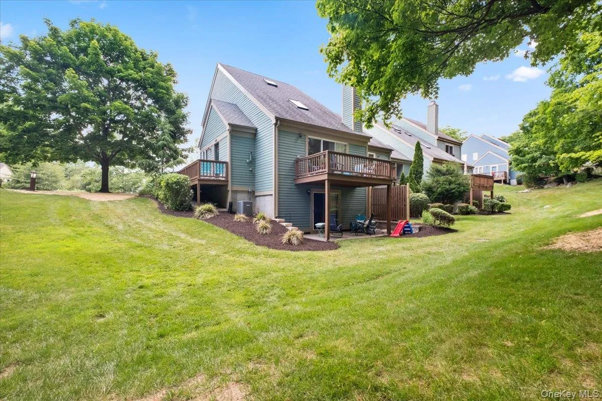 4205 Finch Court, Peekskill, NY, 2 Bedrooms Bedrooms, 6 Rooms Rooms,2 BathroomsBathrooms,Residential,For Rent,Finch,0,995522 4205 Finch Court, Peekskill, NY, 2 Bedrooms Bedrooms, 6 Rooms Rooms,2 BathroomsBathrooms,Residential,For Rent,Finch,0,995522
