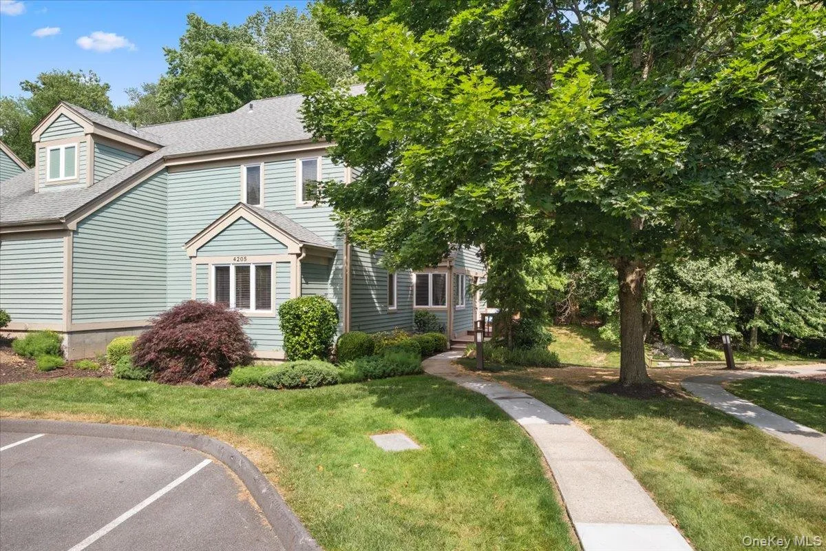 4205 Finch Court, Peekskill, NY, 2 Bedrooms Bedrooms, 6 Rooms Rooms,2 BathroomsBathrooms,Residential,For Rent,Finch,0,995522 4205 Finch Court, Peekskill, NY, 2 Bedrooms Bedrooms, 6 Rooms Rooms,2 BathroomsBathrooms,Residential,For Rent,Finch,0,995522
