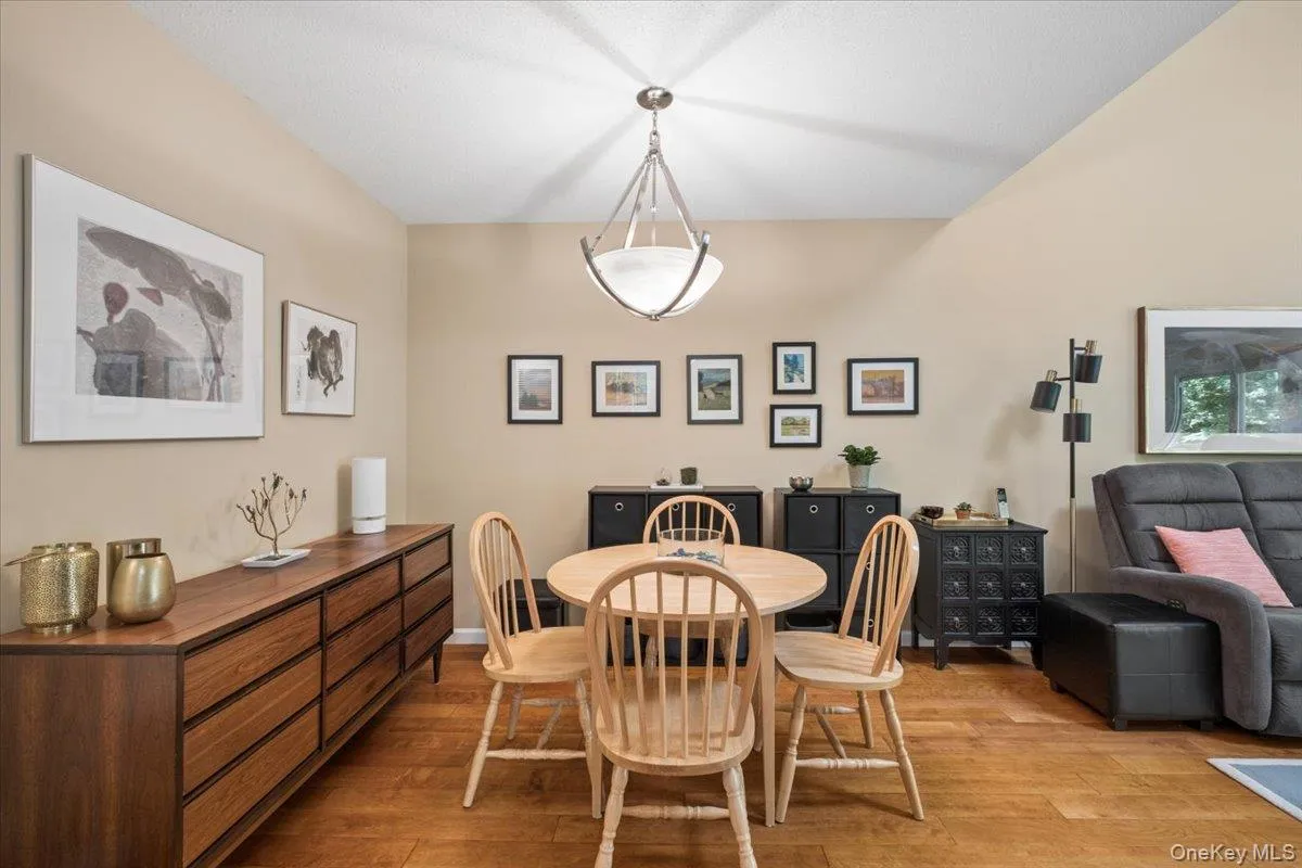 4205 Finch Court, Peekskill, NY, 2 Bedrooms Bedrooms, 6 Rooms Rooms,2 BathroomsBathrooms,Residential,For Rent,Finch,0,995522 4205 Finch Court, Peekskill, NY, 2 Bedrooms Bedrooms, 6 Rooms Rooms,2 BathroomsBathrooms,Residential,For Rent,Finch,0,995522