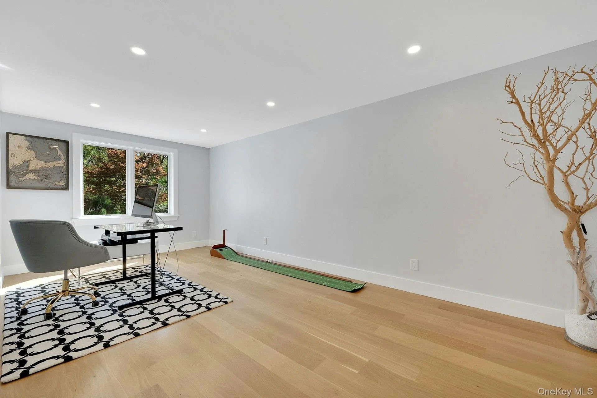 A second bedroom or work-from-home office on the first floor A second bedroom or work-from-home office on the first floor