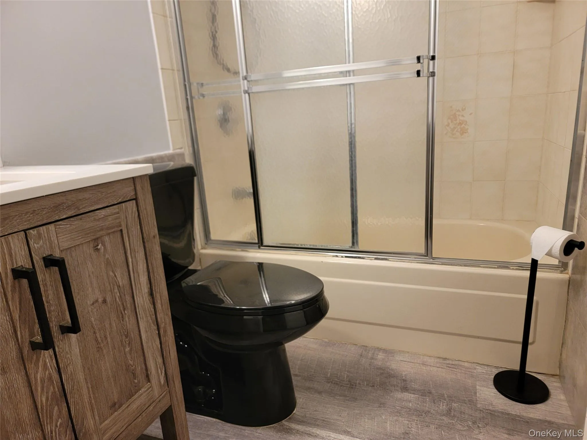 10 Houston Court, Brookhaven, NY, 1 Bedroom Bedrooms, 4 Rooms Rooms,1 BathroomBathrooms,Residential Lease,For Rent,Houston,0,995550 10 Houston Court, Brookhaven, NY, 1 Bedroom Bedrooms, 4 Rooms Rooms,1 BathroomBathrooms,Residential Lease,For Rent,Houston,0,995550