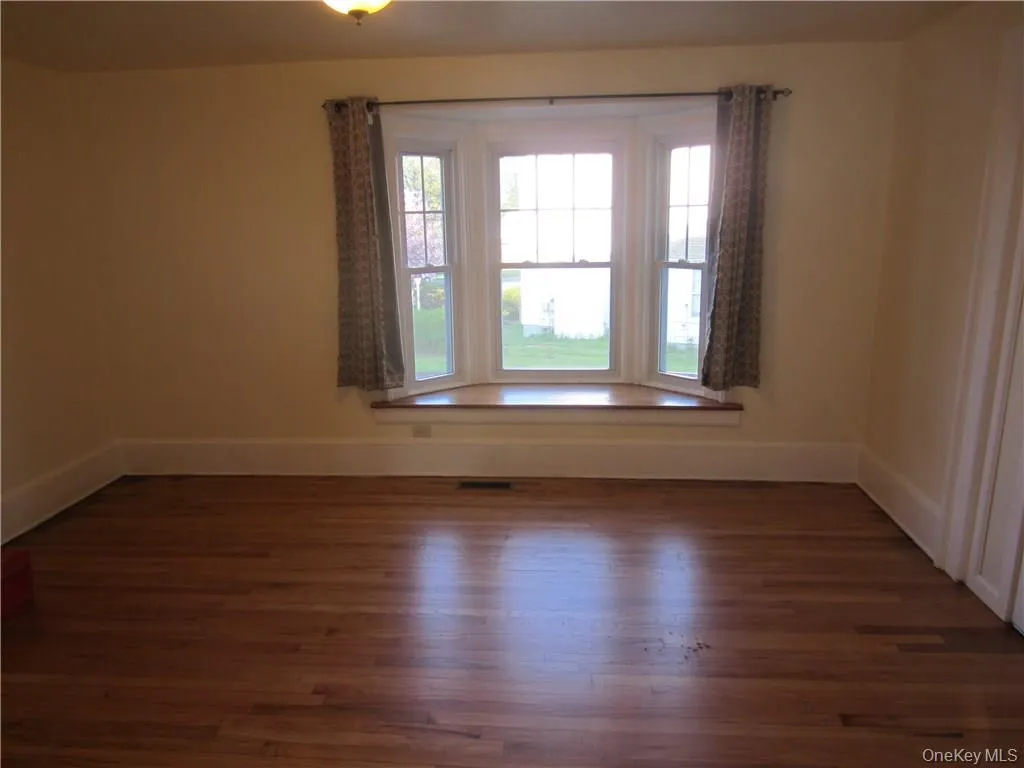 212 Cherry Street, Poughkeepsie, NY, 4 Bedrooms Bedrooms, 10 Rooms Rooms,1 BathroomBathrooms,Residential Lease,For Rent,Cherry,0,995552 212 Cherry Street, Poughkeepsie, NY, 4 Bedrooms Bedrooms, 10 Rooms Rooms,1 BathroomBathrooms,Residential Lease,For Rent,Cherry,0,995552