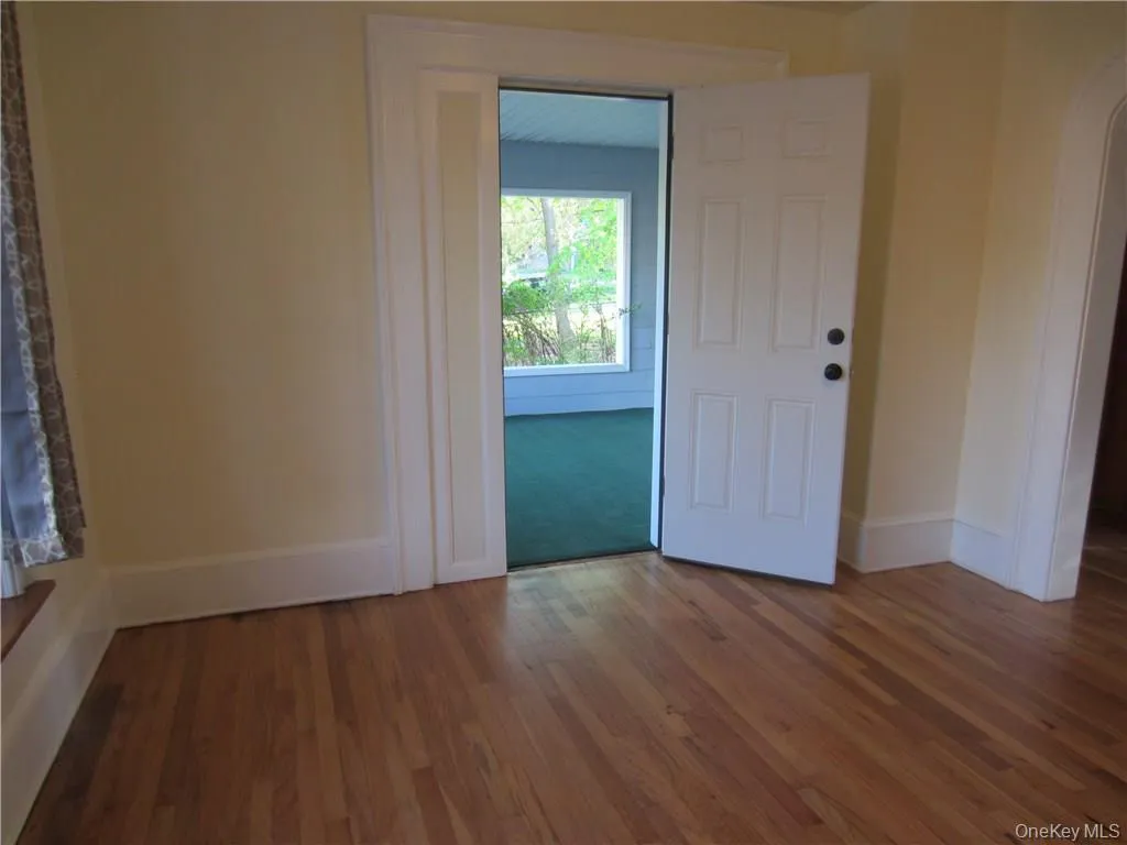 212 Cherry Street, Poughkeepsie, NY, 4 Bedrooms Bedrooms, 10 Rooms Rooms,1 BathroomBathrooms,Residential Lease,For Rent,Cherry,0,995552 212 Cherry Street, Poughkeepsie, NY, 4 Bedrooms Bedrooms, 10 Rooms Rooms,1 BathroomBathrooms,Residential Lease,For Rent,Cherry,0,995552