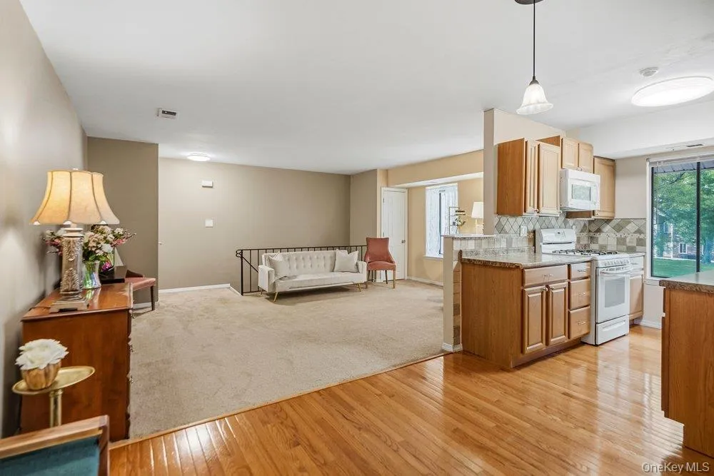 2 Idaho Court, Brookhaven, NY, 1 Bedroom Bedrooms, 4 Rooms Rooms,1 BathroomBathrooms,Residential,For Rent,Idaho,0,995559 2 Idaho Court, Brookhaven, NY, 1 Bedroom Bedrooms, 4 Rooms Rooms,1 BathroomBathrooms,Residential,For Rent,Idaho,0,995559