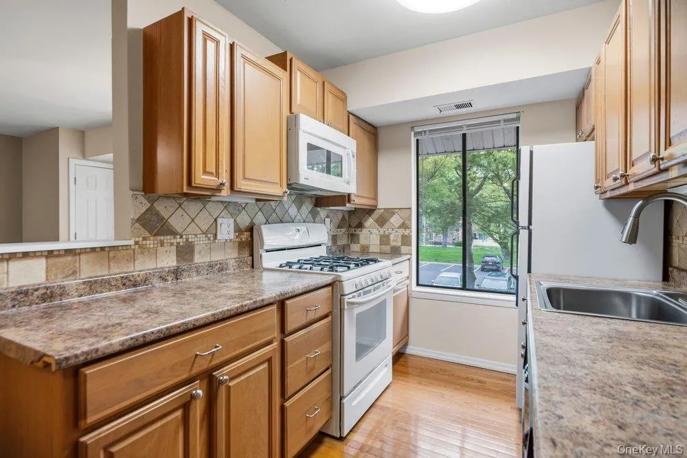 2 Idaho Court, Brookhaven, NY, 1 Bedroom Bedrooms, 4 Rooms Rooms,1 BathroomBathrooms,Residential,For Rent,Idaho,0,995559 2 Idaho Court, Brookhaven, NY, 1 Bedroom Bedrooms, 4 Rooms Rooms,1 BathroomBathrooms,Residential,For Rent,Idaho,0,995559