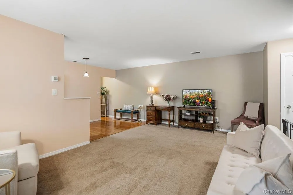 2 Idaho Court, Brookhaven, NY, 1 Bedroom Bedrooms, 4 Rooms Rooms,1 BathroomBathrooms,Residential,For Rent,Idaho,0,995559 2 Idaho Court, Brookhaven, NY, 1 Bedroom Bedrooms, 4 Rooms Rooms,1 BathroomBathrooms,Residential,For Rent,Idaho,0,995559