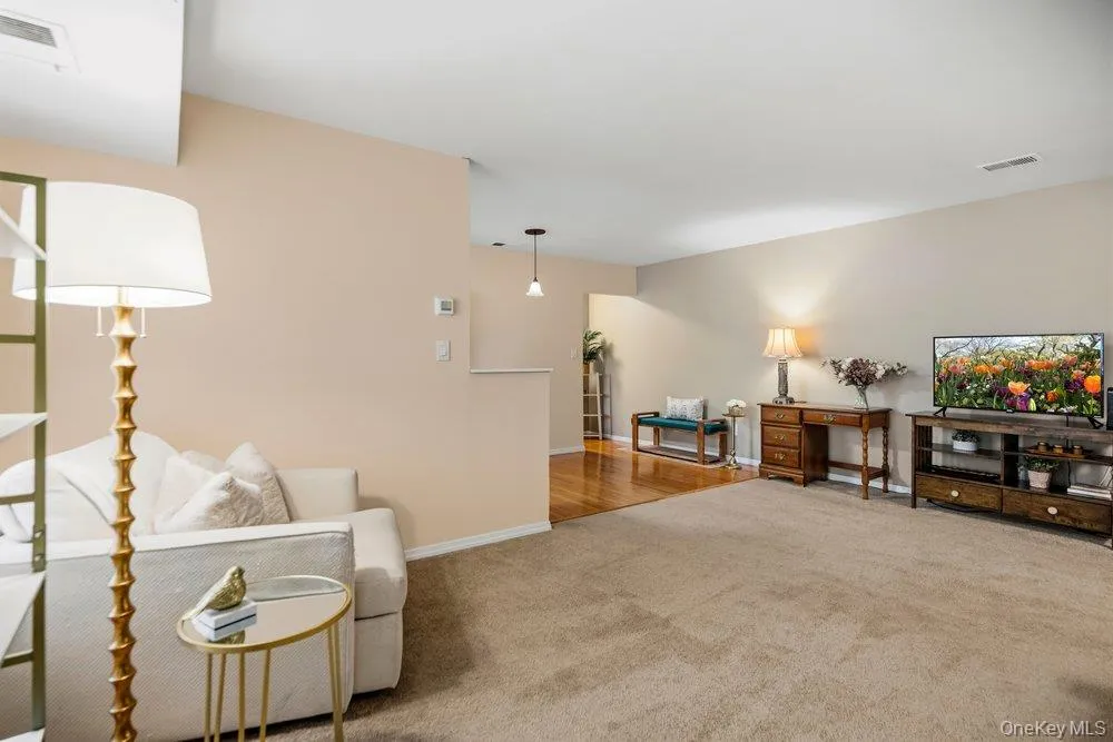 2 Idaho Court, Brookhaven, NY, 1 Bedroom Bedrooms, 4 Rooms Rooms,1 BathroomBathrooms,Residential,For Rent,Idaho,0,995559 2 Idaho Court, Brookhaven, NY, 1 Bedroom Bedrooms, 4 Rooms Rooms,1 BathroomBathrooms,Residential,For Rent,Idaho,0,995559