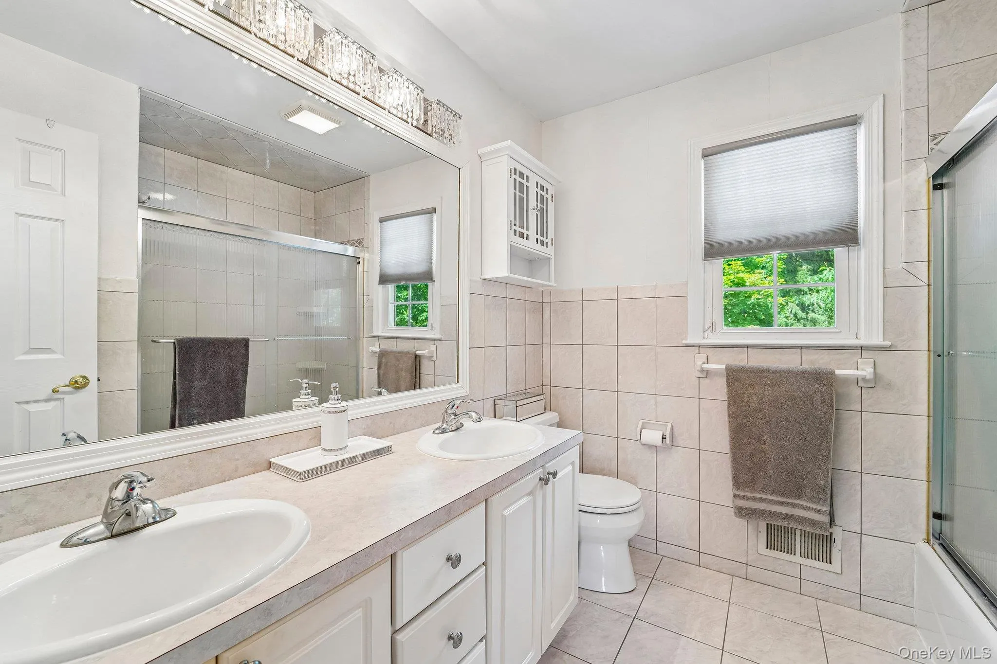 238 Washington Avenue, Orangetown, NY, 4 Bedrooms Bedrooms, 11 Rooms Rooms,2 BathroomsBathrooms,Residential,For Rent,Washington,0,995574 238 Washington Avenue, Orangetown, NY, 4 Bedrooms Bedrooms, 11 Rooms Rooms,2 BathroomsBathrooms,Residential,For Rent,Washington,0,995574