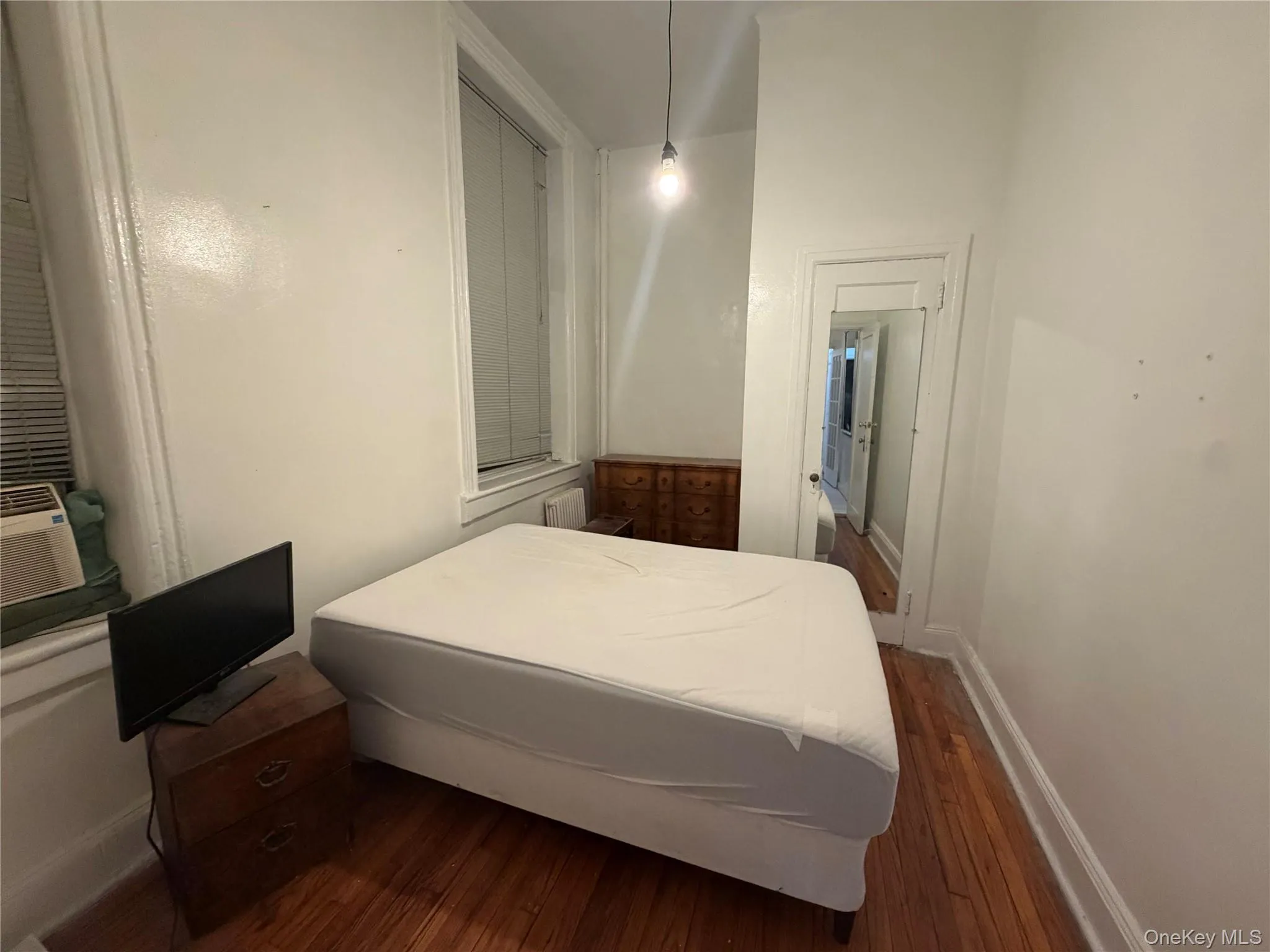 857 9th Avenue, New York, NY, 1 Bedroom Bedrooms, 3 Rooms Rooms,1 BathroomBathrooms,Residential Lease,For Rent,9th,0,995593 857 9th Avenue, New York, NY, 1 Bedroom Bedrooms, 3 Rooms Rooms,1 BathroomBathrooms,Residential Lease,For Rent,9th,0,995593