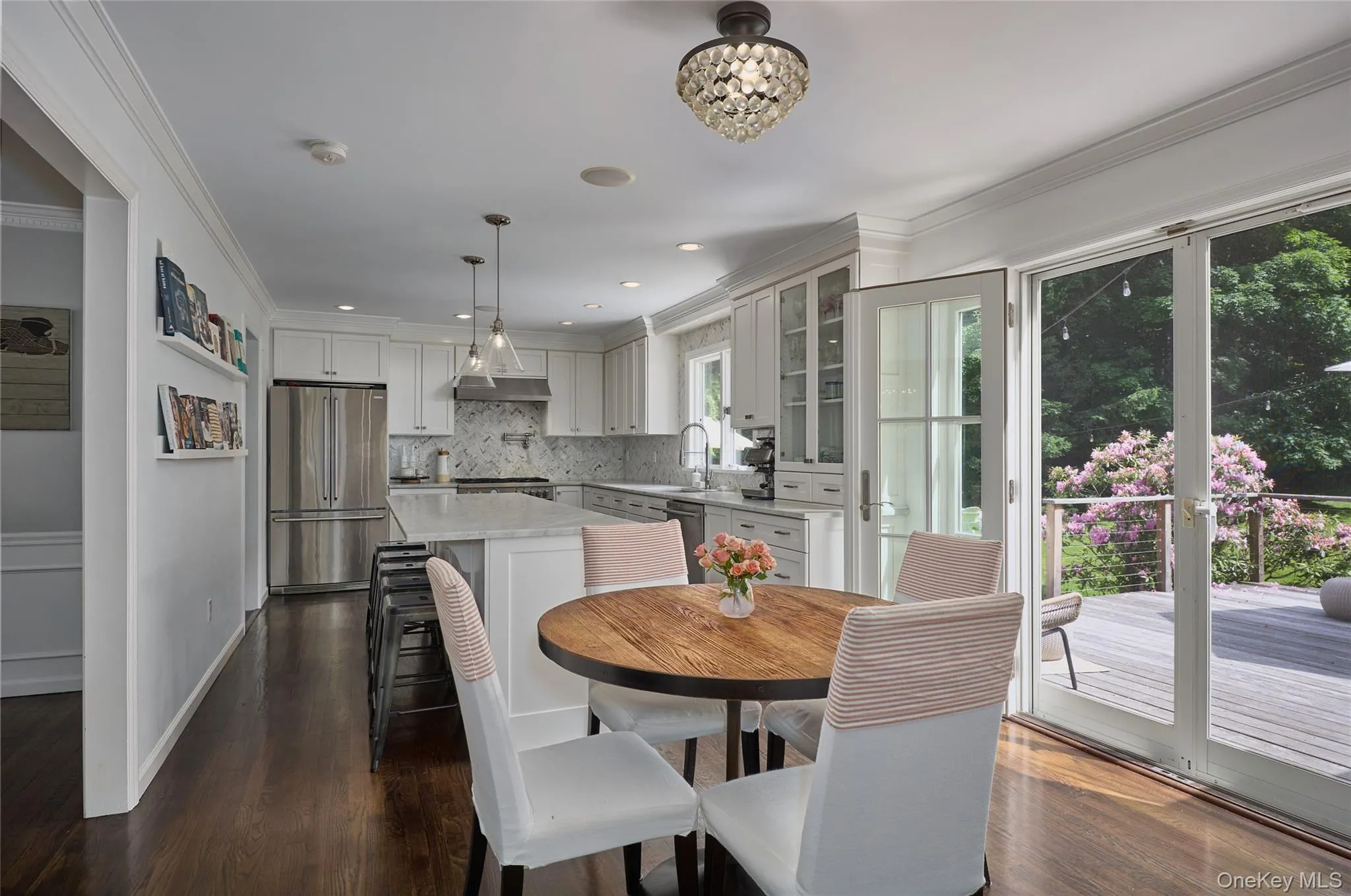 Eat-in kitchen with access to deck Eat-in kitchen with access to deck