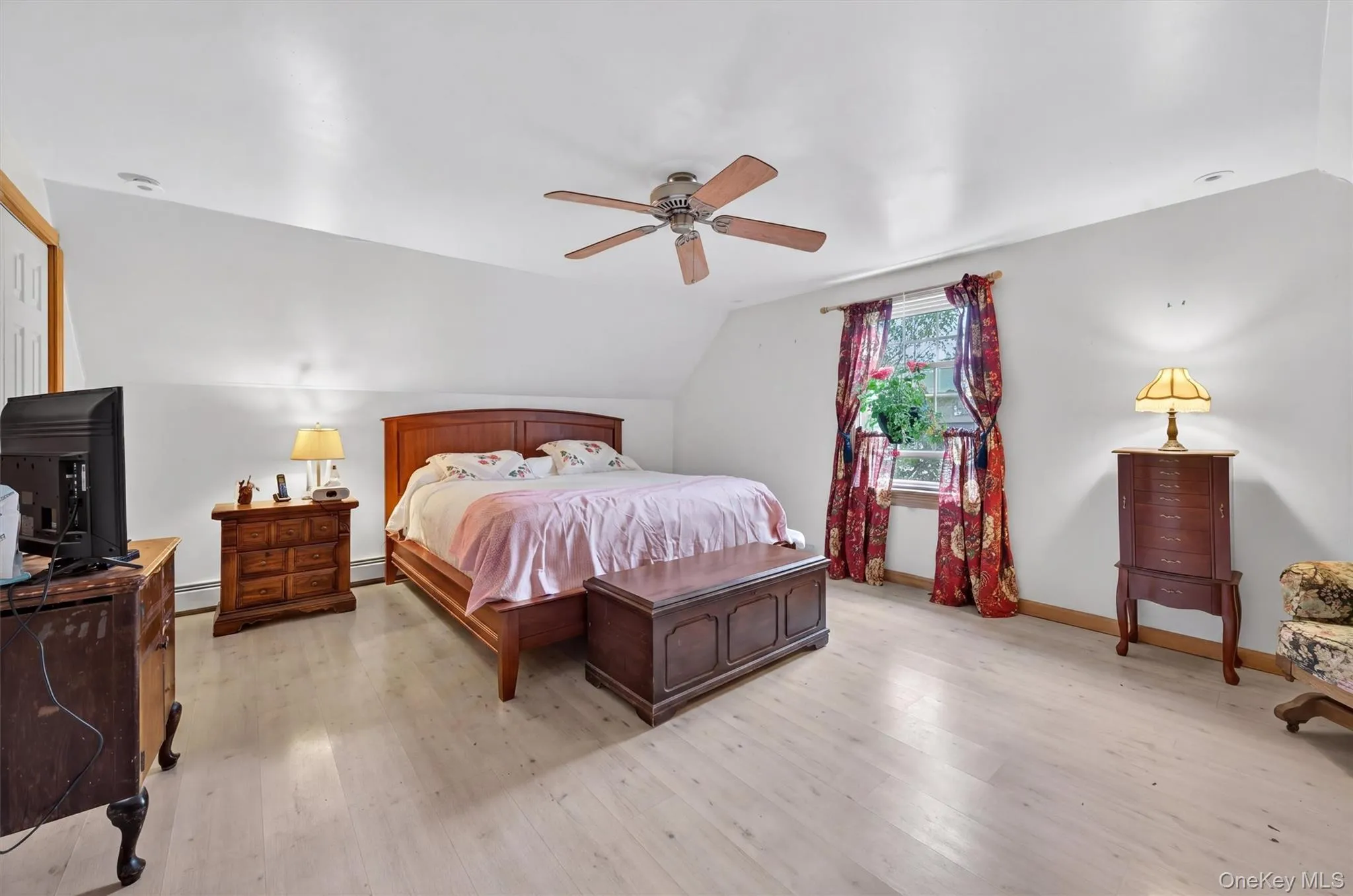 48 Farries Avenue, Warwick (town), NY, 3 Bedrooms Bedrooms, 10 Rooms Rooms,3 BathroomsBathrooms,Residential Sale,For Rent,Farries,0,995623 48 Farries Avenue, Warwick (town), NY, 3 Bedrooms Bedrooms, 10 Rooms Rooms,3 BathroomsBathrooms,Residential Sale,For Rent,Farries,0,995623