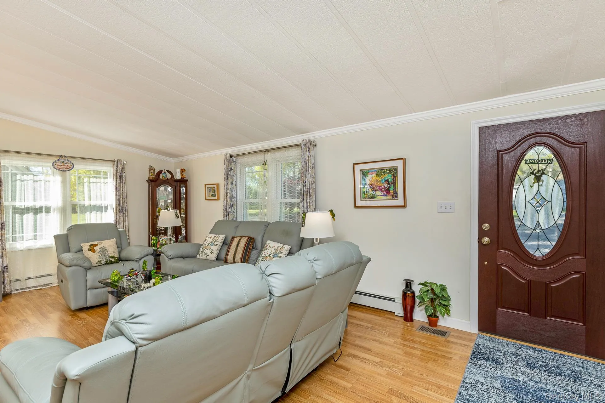 1407 Middle Road, Brookhaven, NY, 2 Bedrooms Bedrooms, 6 Rooms Rooms,2 BathroomsBathrooms,Residential,For Rent,Middle,0,995626 1407 Middle Road, Brookhaven, NY, 2 Bedrooms Bedrooms, 6 Rooms Rooms,2 BathroomsBathrooms,Residential,For Rent,Middle,0,995626