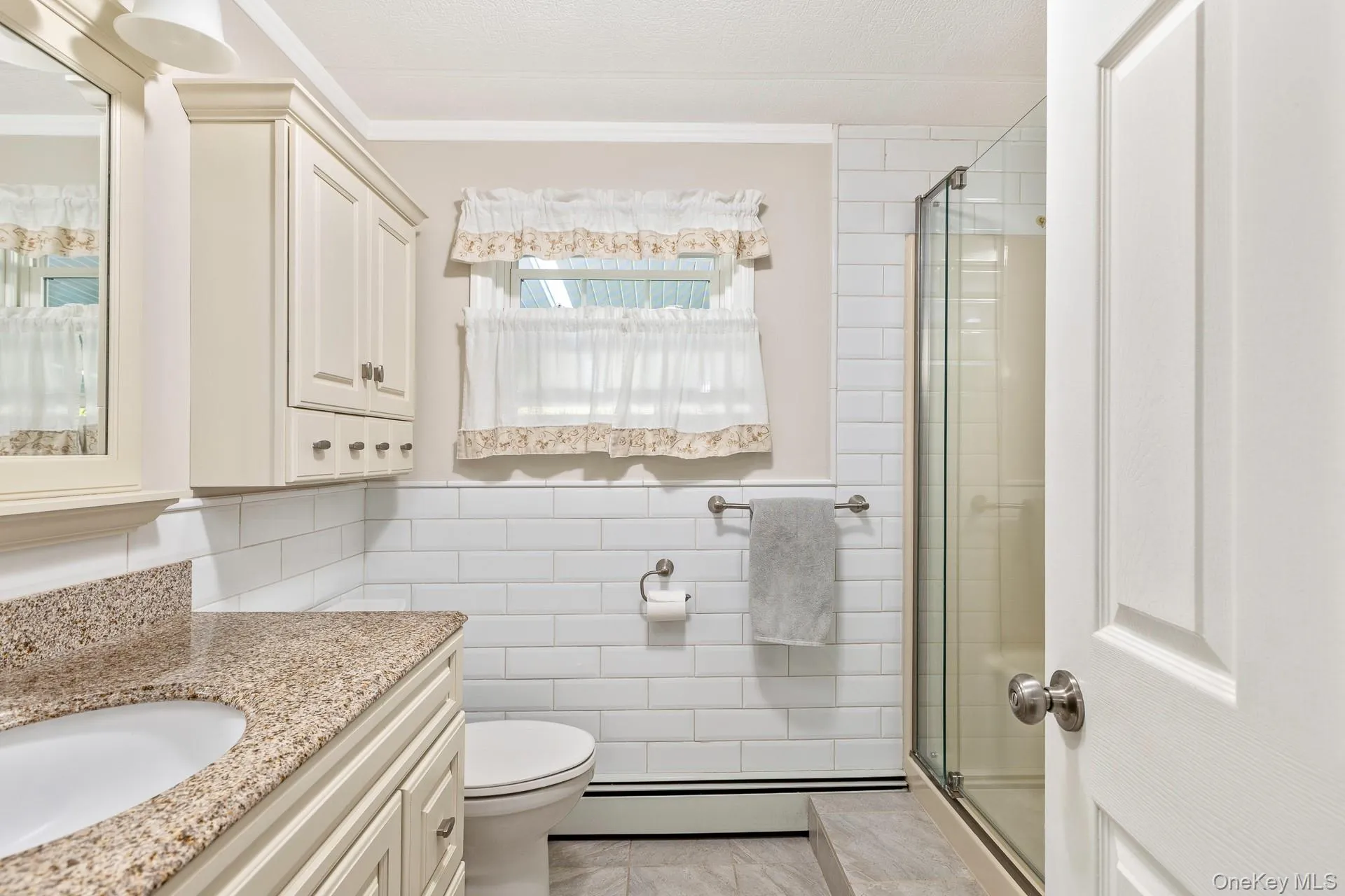 1407 Middle Road, Brookhaven, NY, 2 Bedrooms Bedrooms, 6 Rooms Rooms,2 BathroomsBathrooms,Residential,For Rent,Middle,0,995626 1407 Middle Road, Brookhaven, NY, 2 Bedrooms Bedrooms, 6 Rooms Rooms,2 BathroomsBathrooms,Residential,For Rent,Middle,0,995626