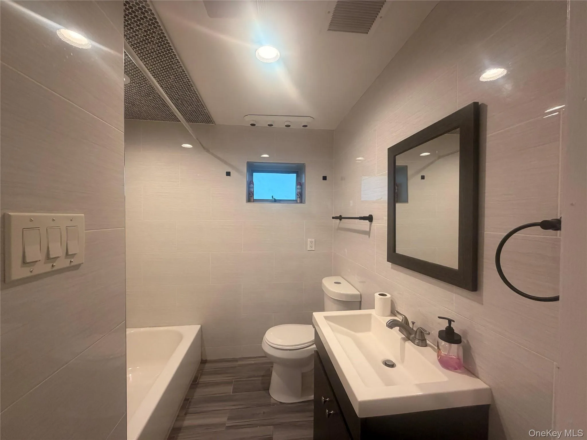 157 White Bridge Road, Middletown, NY, 1 Bedroom Bedrooms, 4 Rooms Rooms,1 BathroomBathrooms,Residential Lease,For Rent,White Bridge,0,995629 157 White Bridge Road, Middletown, NY, 1 Bedroom Bedrooms, 4 Rooms Rooms,1 BathroomBathrooms,Residential Lease,For Rent,White Bridge,0,995629
