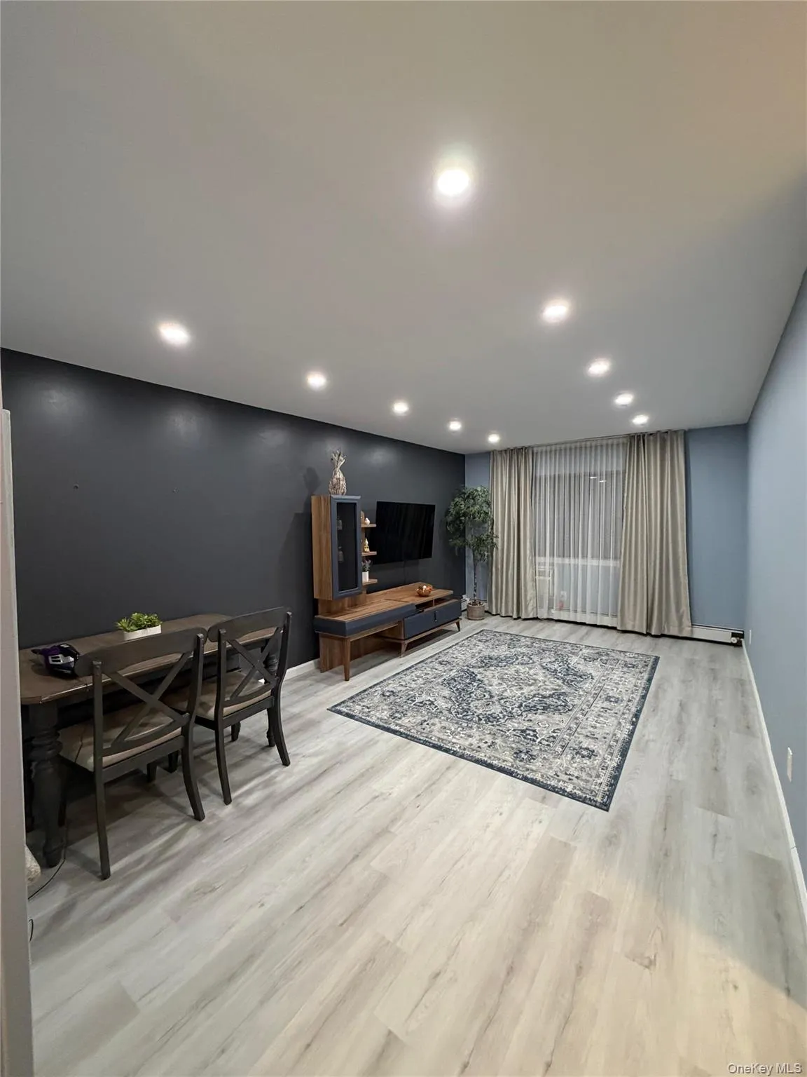 2 Elmwood Park Drive, New York, NY, 1 Bedroom Bedrooms, 1 Room Rooms,1 BathroomBathrooms,Residential Lease,For Rent,Elmwood Park,0,995633 2 Elmwood Park Drive, New York, NY, 1 Bedroom Bedrooms, 1 Room Rooms,1 BathroomBathrooms,Residential Lease,For Rent,Elmwood Park,0,995633