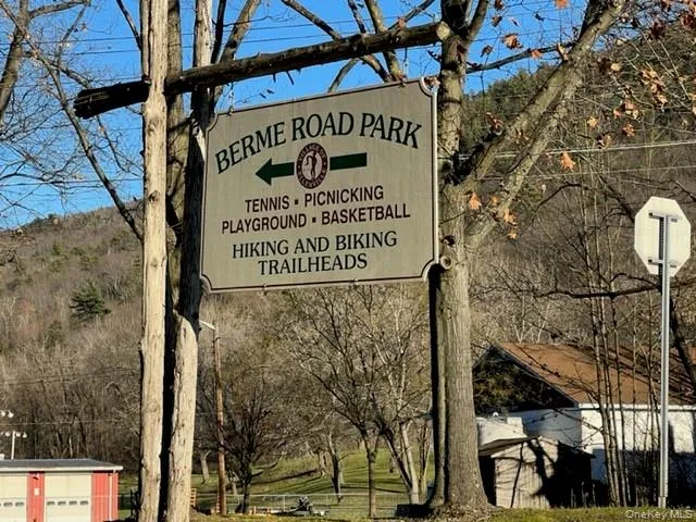 Hiking & Biking Trailheads walking distance from the house Hiking & Biking Trailheads walking distance from the house