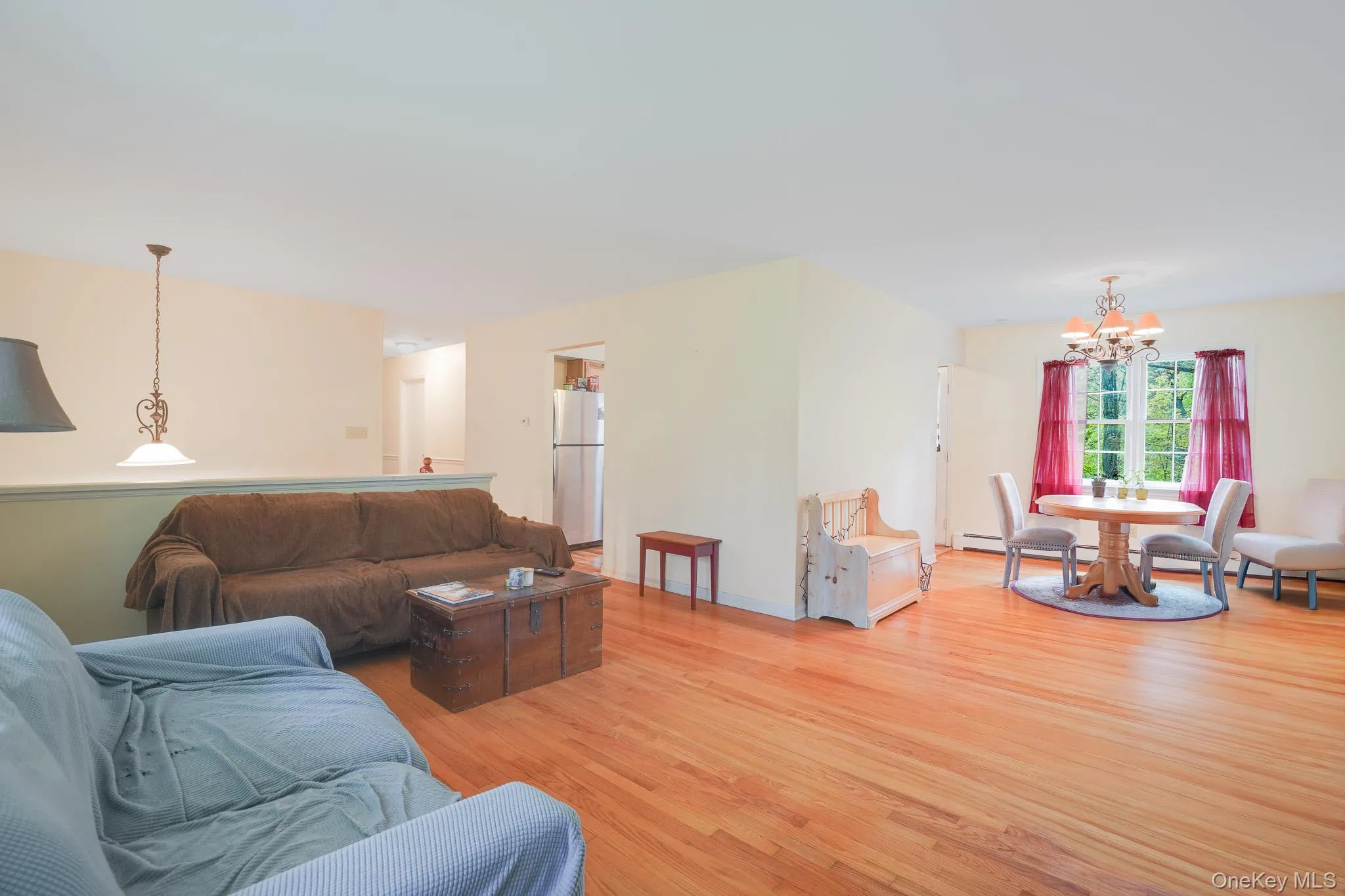 Hardwood flooring throughout the main living areas Hardwood flooring throughout the main living areas