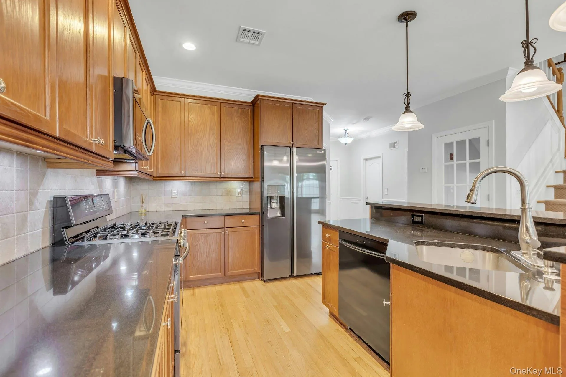 5 Terrace Lane, Brookhaven, NY, 3 Bedrooms Bedrooms, 8 Rooms Rooms,2 BathroomsBathrooms,Residential,For Rent,Terrace,0,995655 5 Terrace Lane, Brookhaven, NY, 3 Bedrooms Bedrooms, 8 Rooms Rooms,2 BathroomsBathrooms,Residential,For Rent,Terrace,0,995655