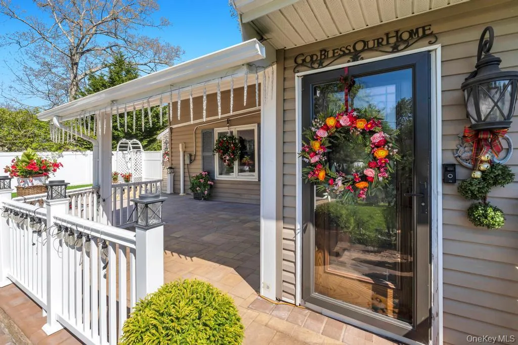 25 Snyder Street, Brookhaven, NY, 3 Bedrooms Bedrooms, 7 Rooms Rooms,2 BathroomsBathrooms,Residential Sale,For Rent,Snyder,0,995666 25 Snyder Street, Brookhaven, NY, 3 Bedrooms Bedrooms, 7 Rooms Rooms,2 BathroomsBathrooms,Residential Sale,For Rent,Snyder,0,995666