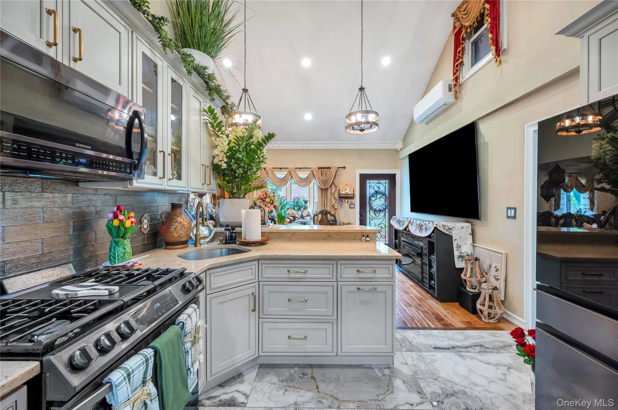 25 Snyder Street, Brookhaven, NY, 3 Bedrooms Bedrooms, 7 Rooms Rooms,2 BathroomsBathrooms,Residential Sale,For Rent,Snyder,0,995666 25 Snyder Street, Brookhaven, NY, 3 Bedrooms Bedrooms, 7 Rooms Rooms,2 BathroomsBathrooms,Residential Sale,For Rent,Snyder,0,995666