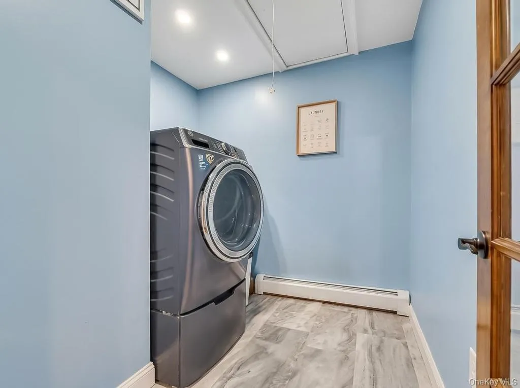 25 Snyder Street, Brookhaven, NY, 3 Bedrooms Bedrooms, 7 Rooms Rooms,2 BathroomsBathrooms,Residential Sale,For Rent,Snyder,0,995666 25 Snyder Street, Brookhaven, NY, 3 Bedrooms Bedrooms, 7 Rooms Rooms,2 BathroomsBathrooms,Residential Sale,For Rent,Snyder,0,995666