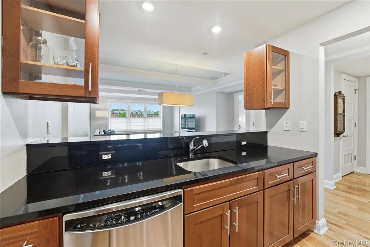 225 Stanley Avenue, Mamaroneck, NY, 1 Bedroom Bedrooms, 3 Rooms Rooms,1 BathroomBathrooms,Residential Lease,For Rent,Stanley,0,995669 225 Stanley Avenue, Mamaroneck, NY, 1 Bedroom Bedrooms, 3 Rooms Rooms,1 BathroomBathrooms,Residential Lease,For Rent,Stanley,0,995669