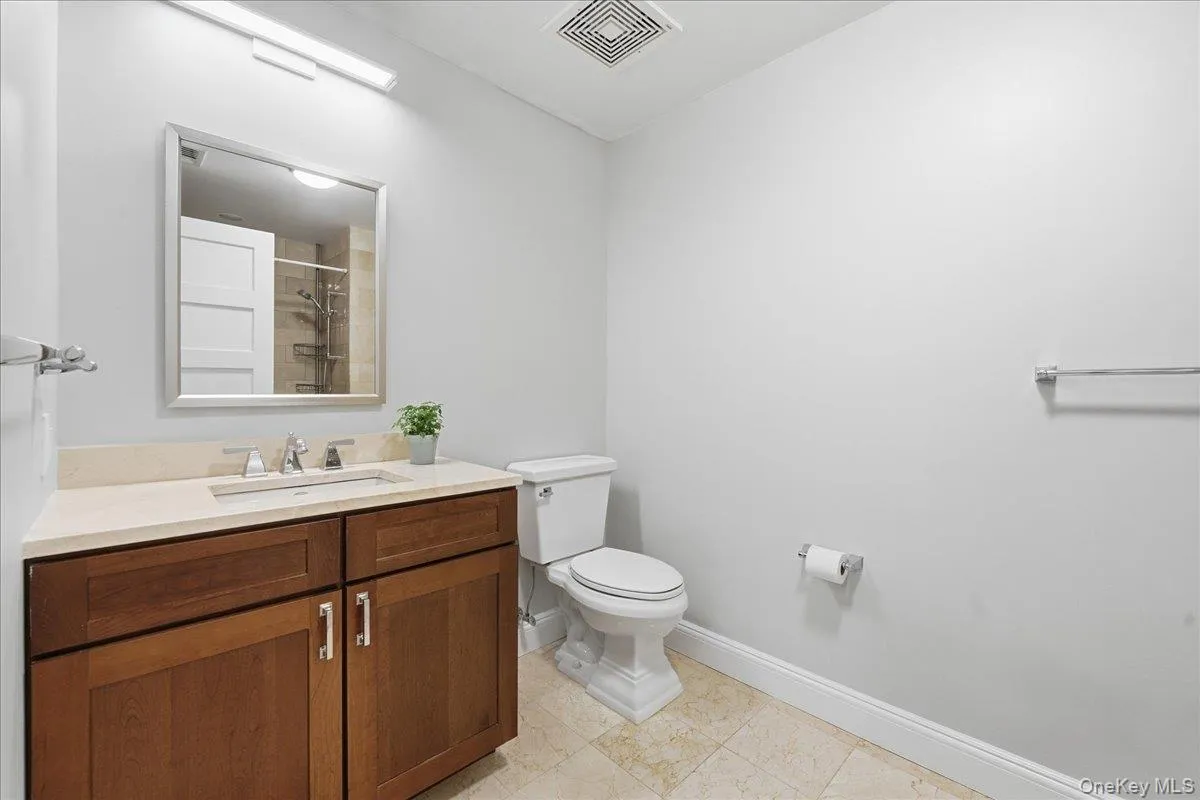 225 Stanley Avenue, Mamaroneck, NY, 1 Bedroom Bedrooms, 3 Rooms Rooms,1 BathroomBathrooms,Residential Lease,For Rent,Stanley,0,995669 225 Stanley Avenue, Mamaroneck, NY, 1 Bedroom Bedrooms, 3 Rooms Rooms,1 BathroomBathrooms,Residential Lease,For Rent,Stanley,0,995669
