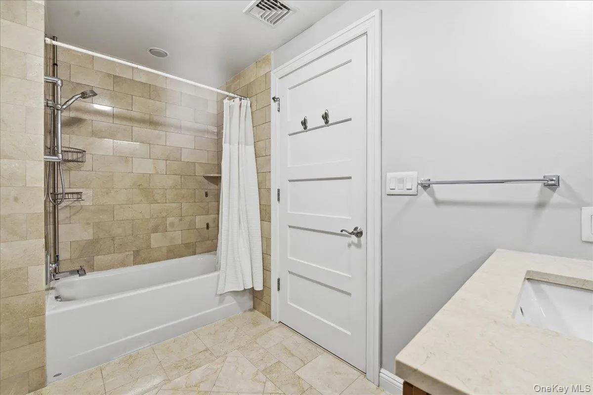 225 Stanley Avenue, Mamaroneck, NY, 1 Bedroom Bedrooms, 3 Rooms Rooms,1 BathroomBathrooms,Residential Lease,For Rent,Stanley,0,995669 225 Stanley Avenue, Mamaroneck, NY, 1 Bedroom Bedrooms, 3 Rooms Rooms,1 BathroomBathrooms,Residential Lease,For Rent,Stanley,0,995669