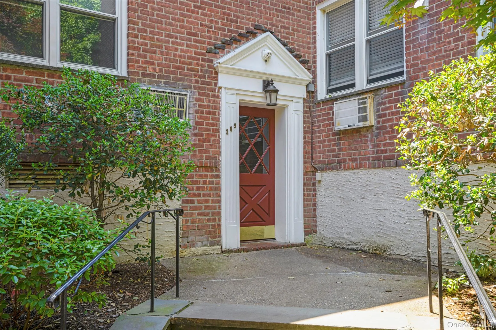 309 Palmer Terrace, Mamaroneck, NY, 3 Bedrooms Bedrooms, 5 Rooms Rooms,1 BathroomBathrooms,Residential,For Rent,Palmer,0,995679 309 Palmer Terrace, Mamaroneck, NY, 3 Bedrooms Bedrooms, 5 Rooms Rooms,1 BathroomBathrooms,Residential,For Rent,Palmer,0,995679