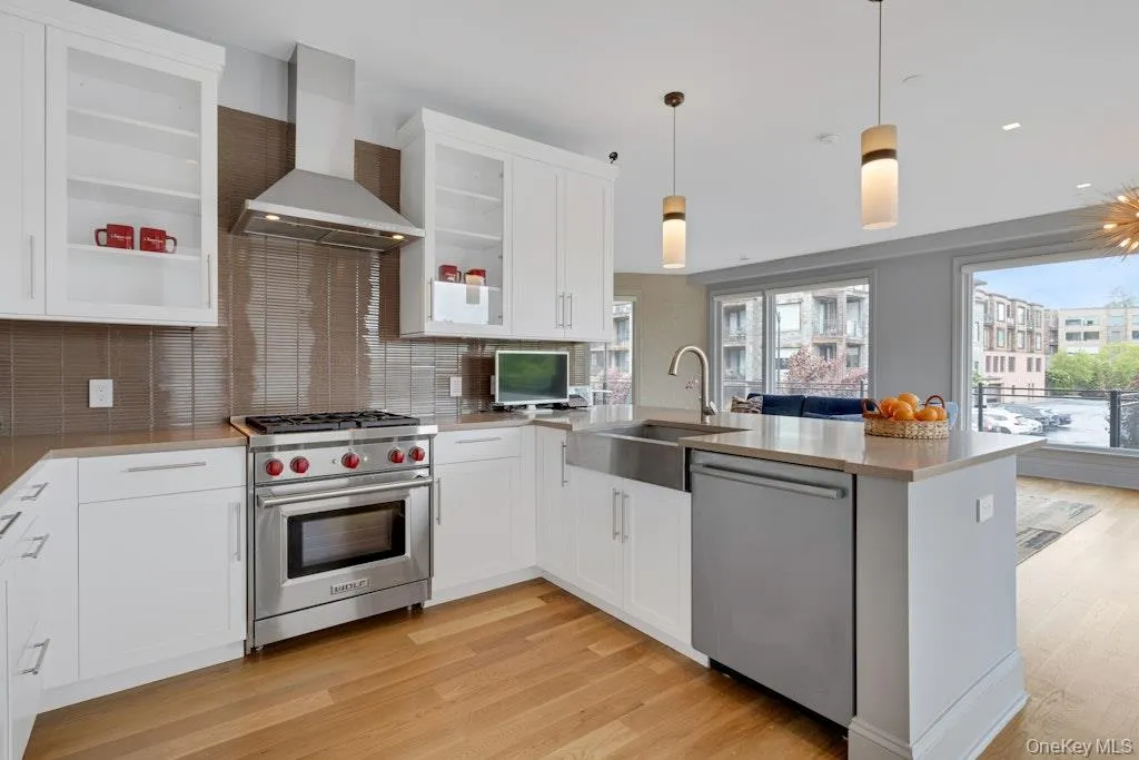18 Rivers Edge Drive, Greenburgh, NY, 2 Bedrooms Bedrooms, 5 Rooms Rooms,2 BathroomsBathrooms,Residential,For Rent,Rivers Edge,0,995686 18 Rivers Edge Drive, Greenburgh, NY, 2 Bedrooms Bedrooms, 5 Rooms Rooms,2 BathroomsBathrooms,Residential,For Rent,Rivers Edge,0,995686