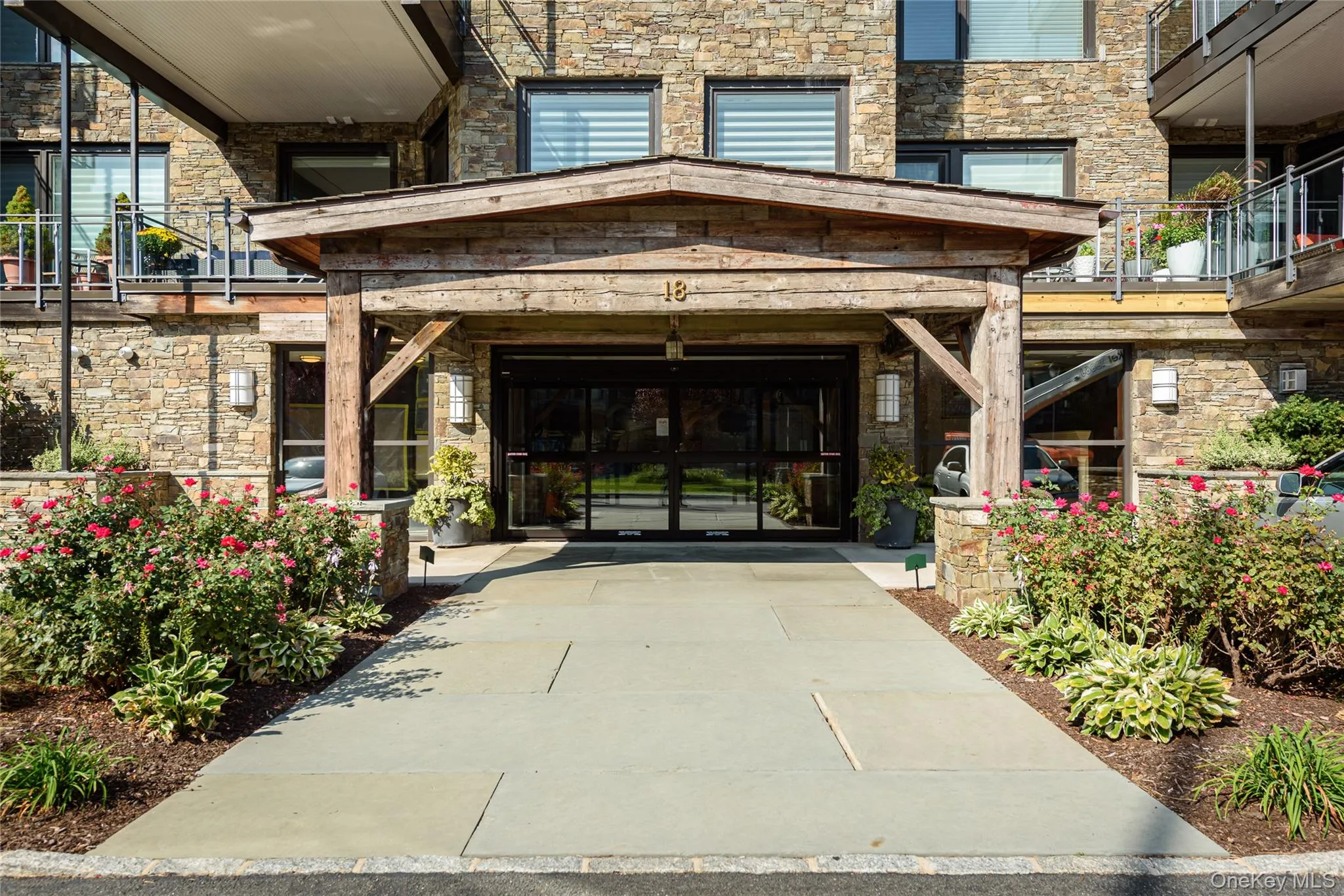 18 Rivers Edge Drive, Greenburgh, NY, 2 Bedrooms Bedrooms, 5 Rooms Rooms,2 BathroomsBathrooms,Residential,For Rent,Rivers Edge,0,995686 18 Rivers Edge Drive, Greenburgh, NY, 2 Bedrooms Bedrooms, 5 Rooms Rooms,2 BathroomsBathrooms,Residential,For Rent,Rivers Edge,0,995686