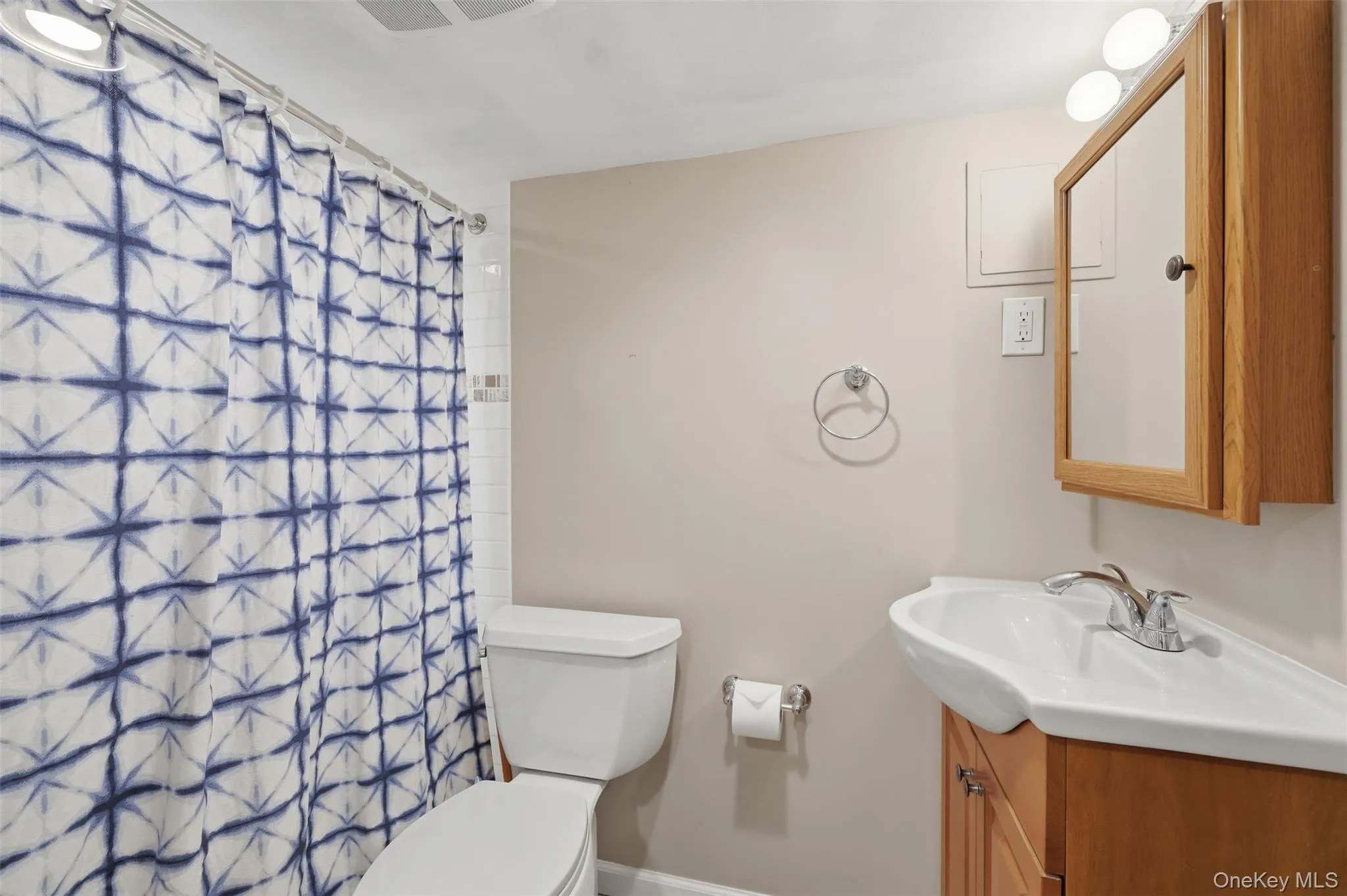 20 Samstag Avenue, Ossining, NY, 3 Bedrooms Bedrooms, 6 Rooms Rooms,1 BathroomBathrooms,Residential Sale,For Rent,Samstag,0,995689 20 Samstag Avenue, Ossining, NY, 3 Bedrooms Bedrooms, 6 Rooms Rooms,1 BathroomBathrooms,Residential Sale,For Rent,Samstag,0,995689