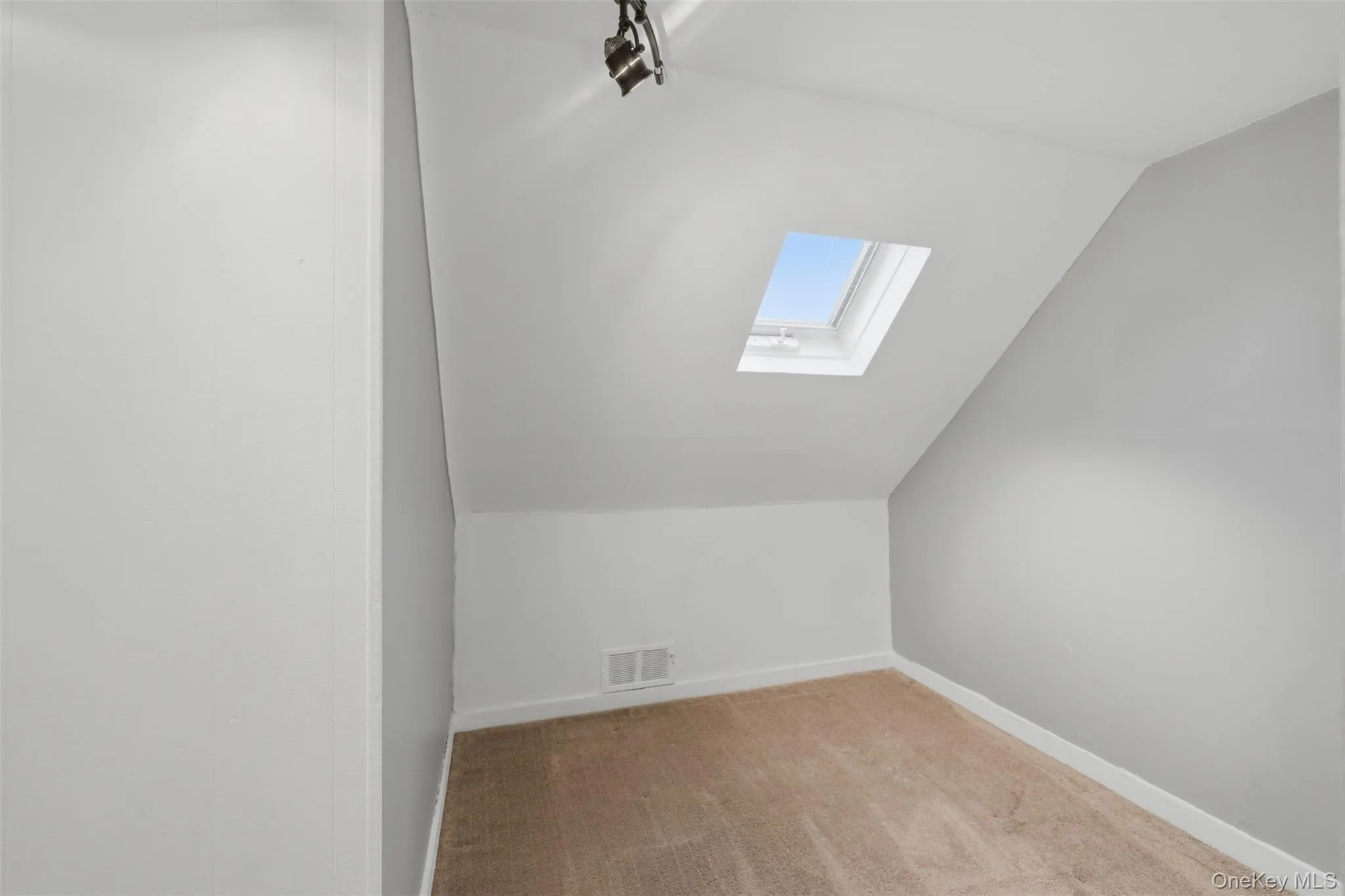 20 Samstag Avenue, Ossining, NY, 3 Bedrooms Bedrooms, 6 Rooms Rooms,1 BathroomBathrooms,Residential Sale,For Rent,Samstag,0,995689 20 Samstag Avenue, Ossining, NY, 3 Bedrooms Bedrooms, 6 Rooms Rooms,1 BathroomBathrooms,Residential Sale,For Rent,Samstag,0,995689