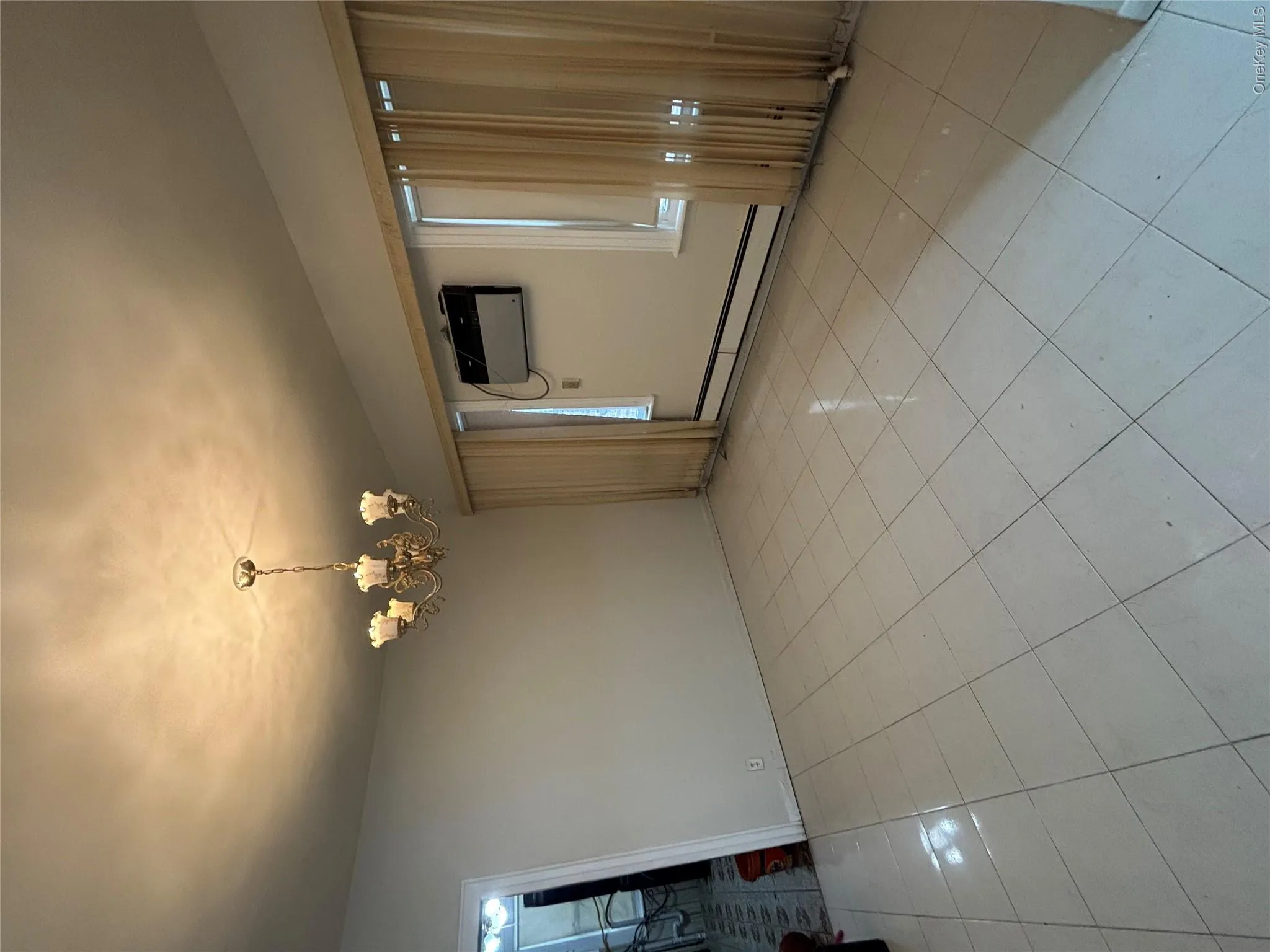 132-14 81st Street, New York, NY, 3 Bedrooms Bedrooms, 7 Rooms Rooms,1 BathroomBathrooms,Residential Lease,For Rent,81st,0,995698 132-14 81st Street, New York, NY, 3 Bedrooms Bedrooms, 7 Rooms Rooms,1 BathroomBathrooms,Residential Lease,For Rent,81st,0,995698
