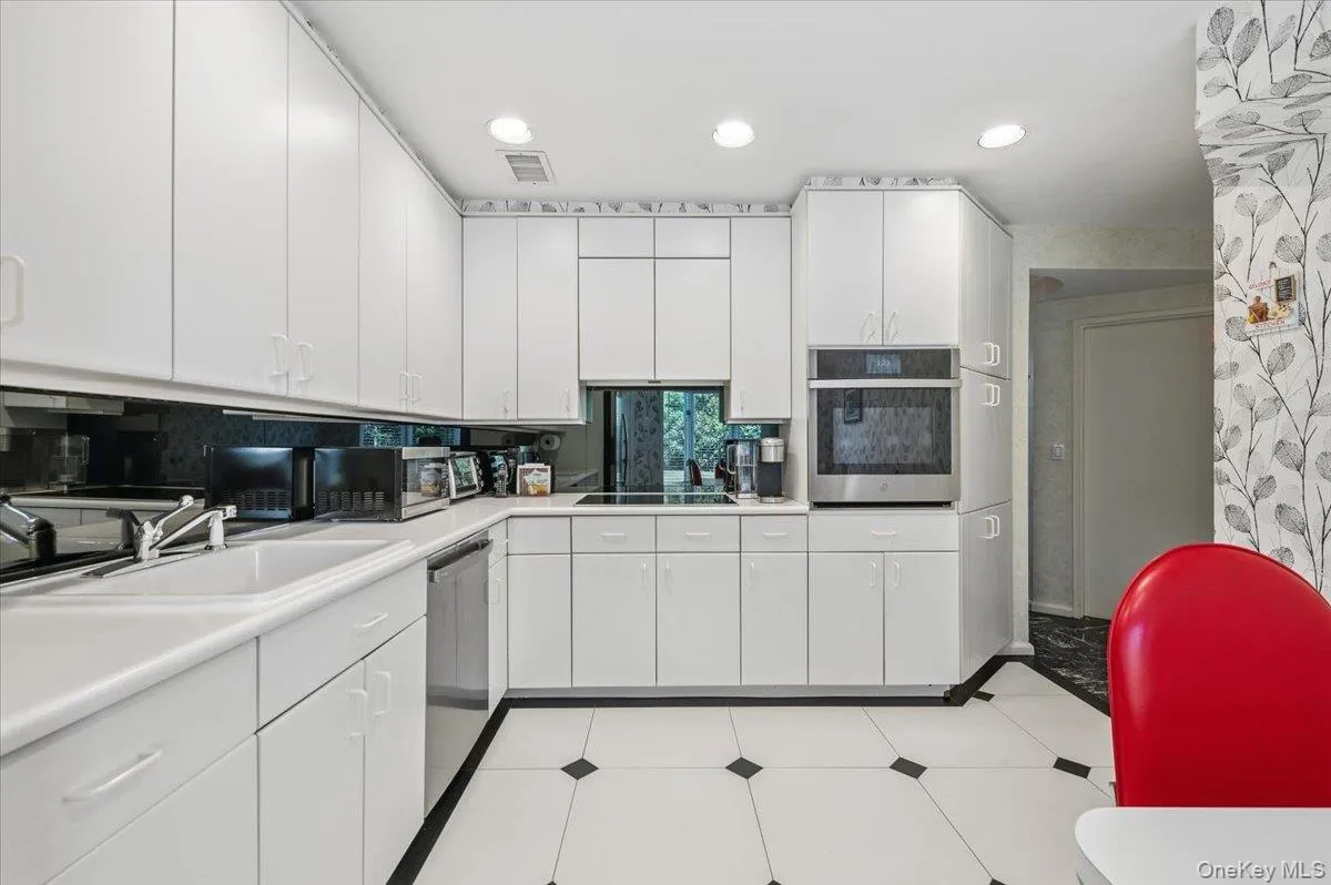 3089 Monterey Drive, Hempstead, NY, 4 Bedrooms Bedrooms, 8 Rooms Rooms,2 BathroomsBathrooms,Residential,For Rent,Monterey,0,995712 3089 Monterey Drive, Hempstead, NY, 4 Bedrooms Bedrooms, 8 Rooms Rooms,2 BathroomsBathrooms,Residential,For Rent,Monterey,0,995712