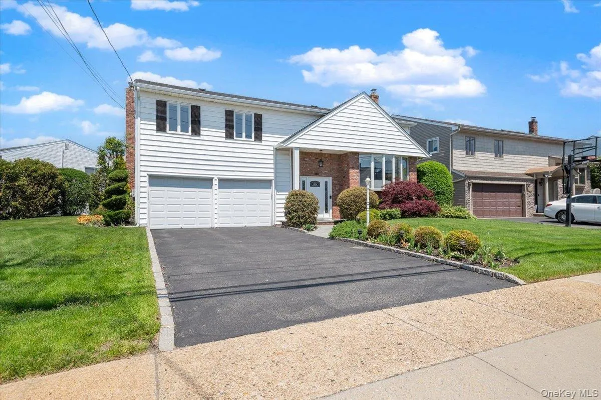 3089 Monterey Drive, Hempstead, NY, 4 Bedrooms Bedrooms, 8 Rooms Rooms,2 BathroomsBathrooms,Residential,For Rent,Monterey,0,995712 3089 Monterey Drive, Hempstead, NY, 4 Bedrooms Bedrooms, 8 Rooms Rooms,2 BathroomsBathrooms,Residential,For Rent,Monterey,0,995712