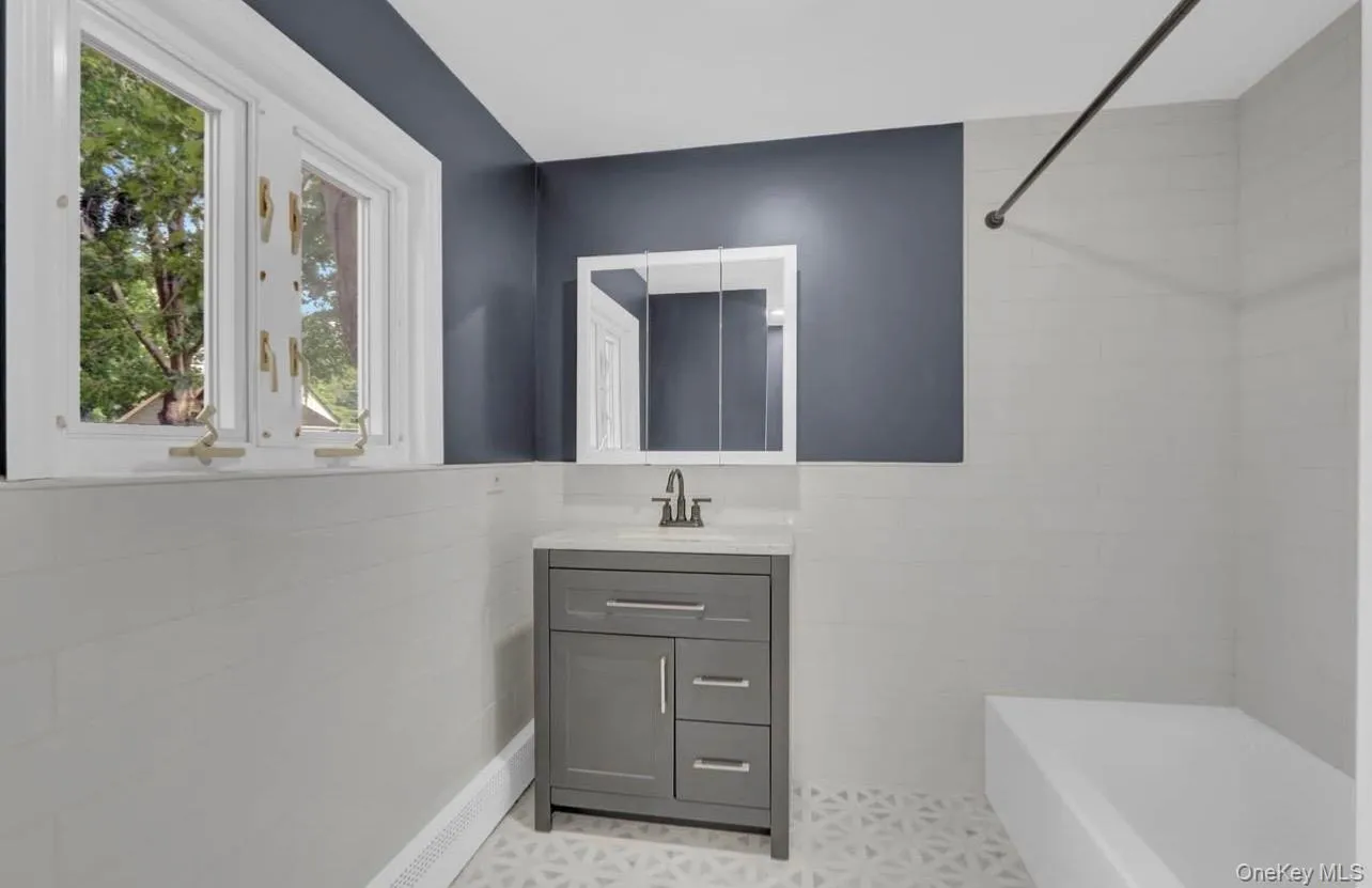 85 Woodland Drive, Brookhaven, NY, 2 Bedrooms Bedrooms, 5 Rooms Rooms,1 BathroomBathrooms,Residential Lease,For Rent,Woodland,0,995722 85 Woodland Drive, Brookhaven, NY, 2 Bedrooms Bedrooms, 5 Rooms Rooms,1 BathroomBathrooms,Residential Lease,For Rent,Woodland,0,995722