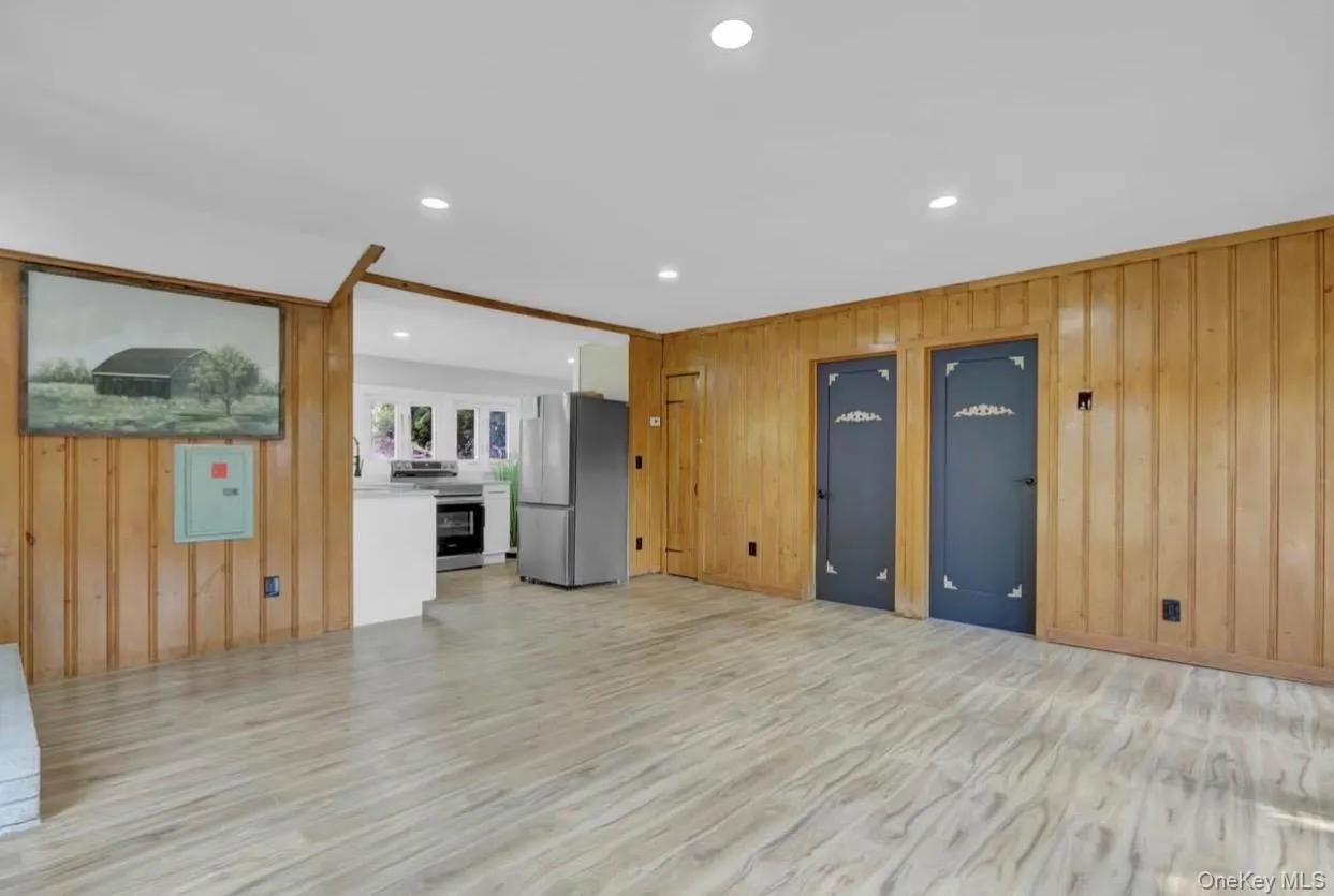 85 Woodland Drive, Brookhaven, NY, 2 Bedrooms Bedrooms, 5 Rooms Rooms,1 BathroomBathrooms,Residential Lease,For Rent,Woodland,0,995722 85 Woodland Drive, Brookhaven, NY, 2 Bedrooms Bedrooms, 5 Rooms Rooms,1 BathroomBathrooms,Residential Lease,For Rent,Woodland,0,995722