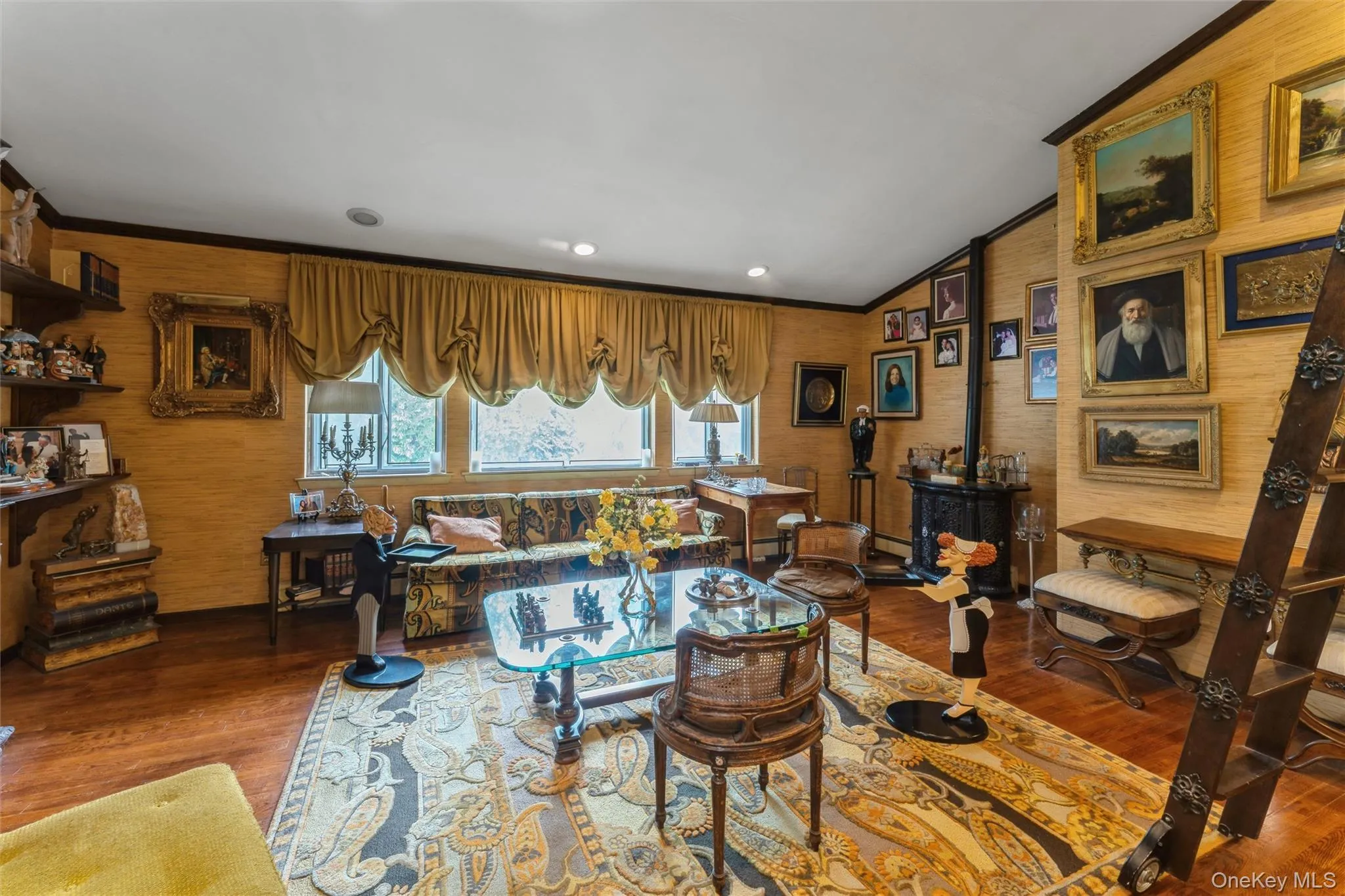 84 Nottingham Road, North Hempstead, NY, 5 Bedrooms Bedrooms, 9 Rooms Rooms,2 BathroomsBathrooms,Residential Sale,For Rent,Nottingham,0,995721 84 Nottingham Road, North Hempstead, NY, 5 Bedrooms Bedrooms, 9 Rooms Rooms,2 BathroomsBathrooms,Residential Sale,For Rent,Nottingham,0,995721