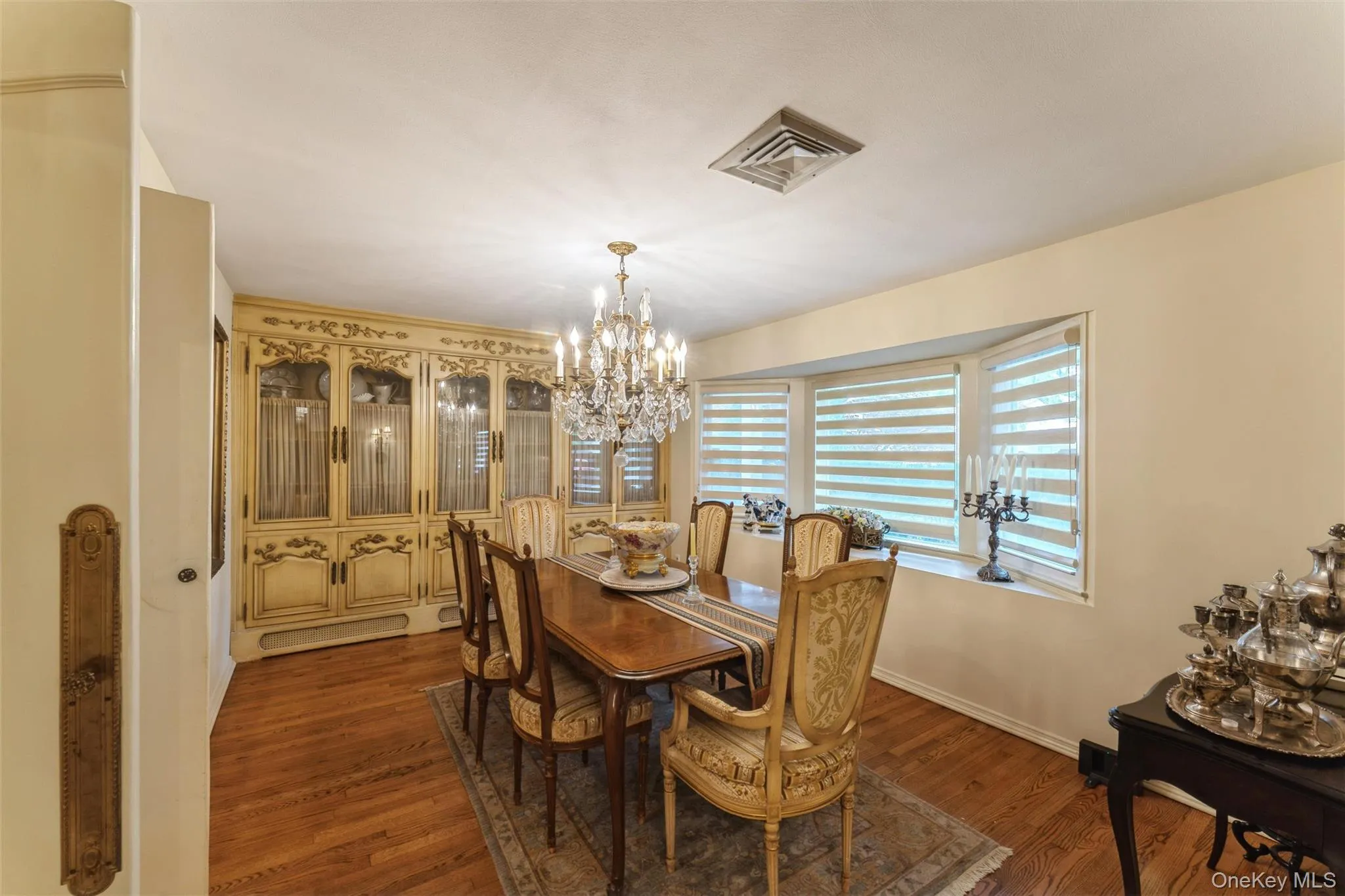84 Nottingham Road, North Hempstead, NY, 5 Bedrooms Bedrooms, 9 Rooms Rooms,2 BathroomsBathrooms,Residential Sale,For Rent,Nottingham,0,995721 84 Nottingham Road, North Hempstead, NY, 5 Bedrooms Bedrooms, 9 Rooms Rooms,2 BathroomsBathrooms,Residential Sale,For Rent,Nottingham,0,995721