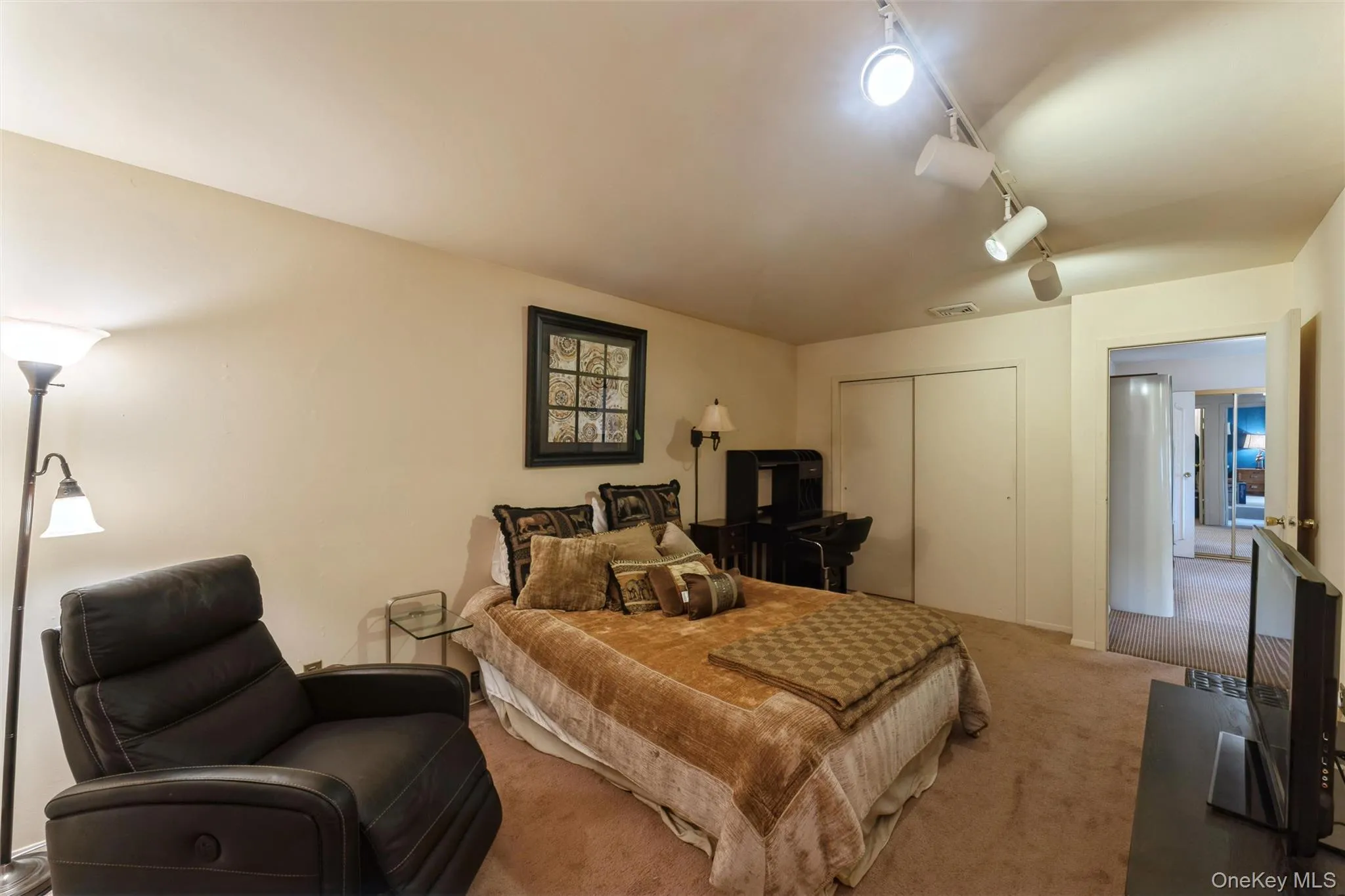 84 Nottingham Road, North Hempstead, NY, 5 Bedrooms Bedrooms, 9 Rooms Rooms,2 BathroomsBathrooms,Residential Sale,For Rent,Nottingham,0,995721 84 Nottingham Road, North Hempstead, NY, 5 Bedrooms Bedrooms, 9 Rooms Rooms,2 BathroomsBathrooms,Residential Sale,For Rent,Nottingham,0,995721